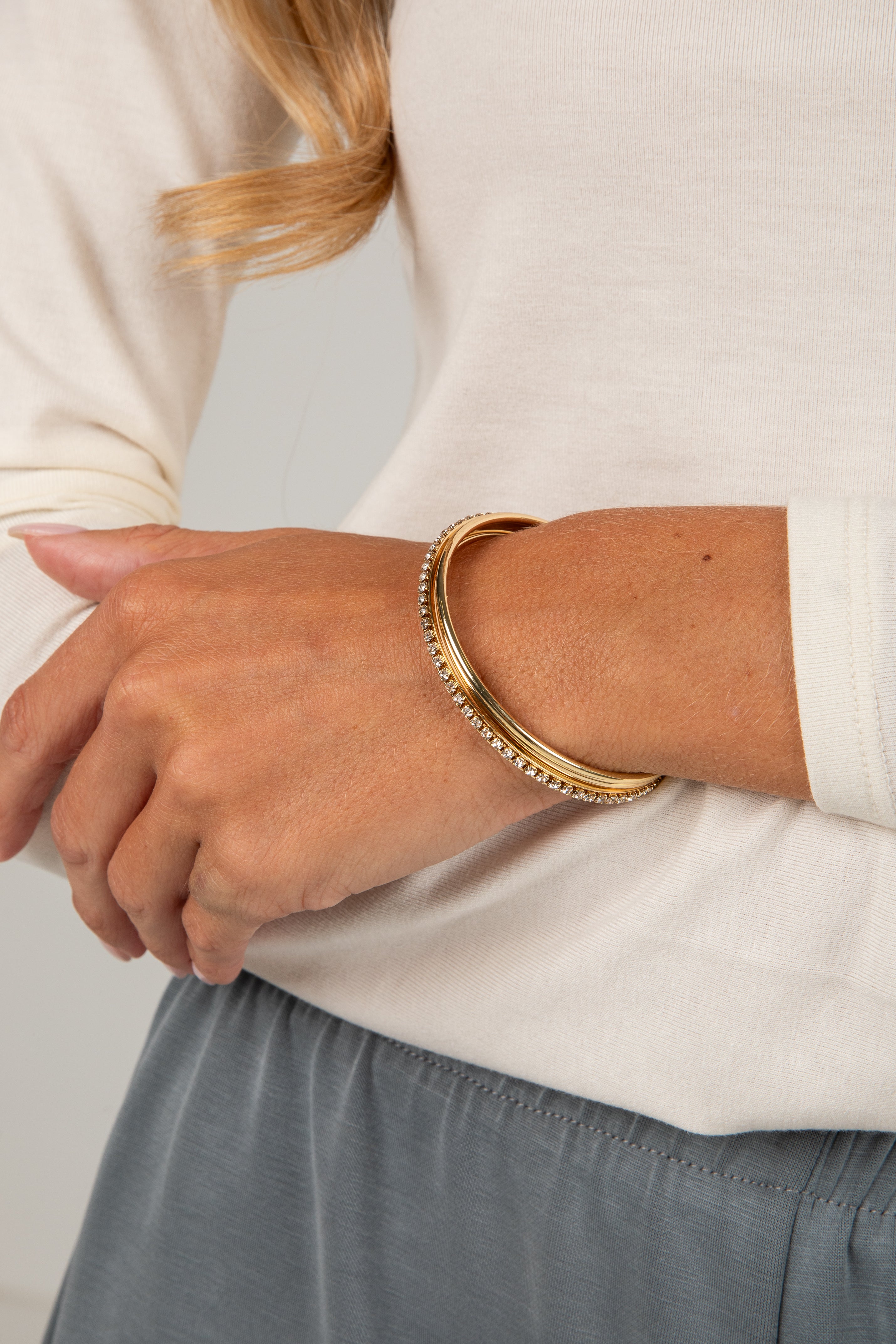 gold bracelet