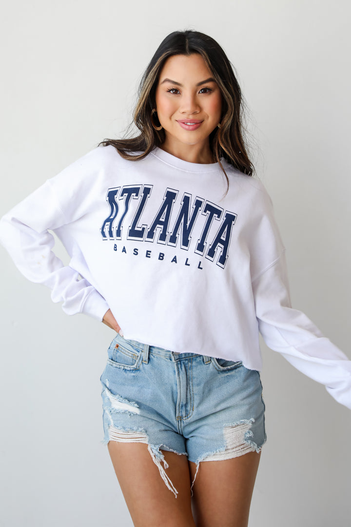 cute White Atlanta Baseball Cropped Sweatshirt