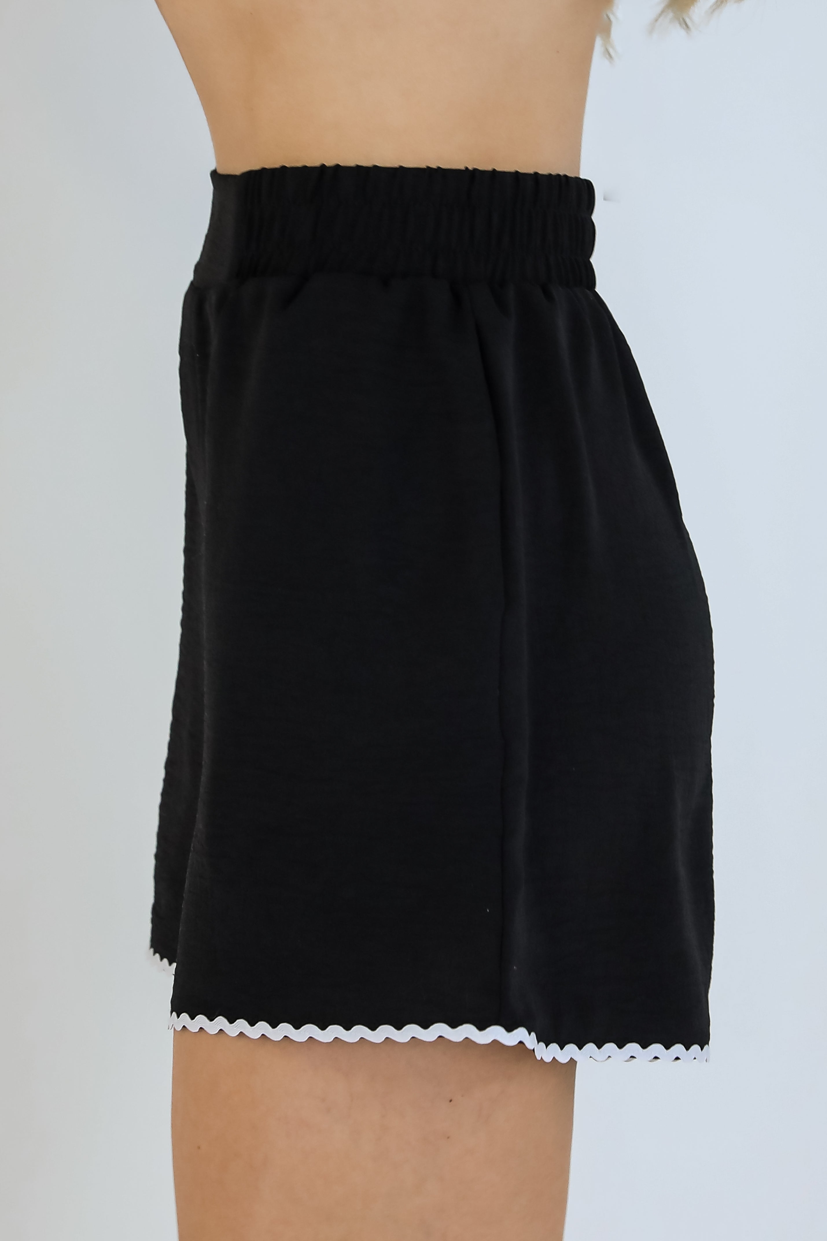 Perfect Timing Shorts - DU DEAL