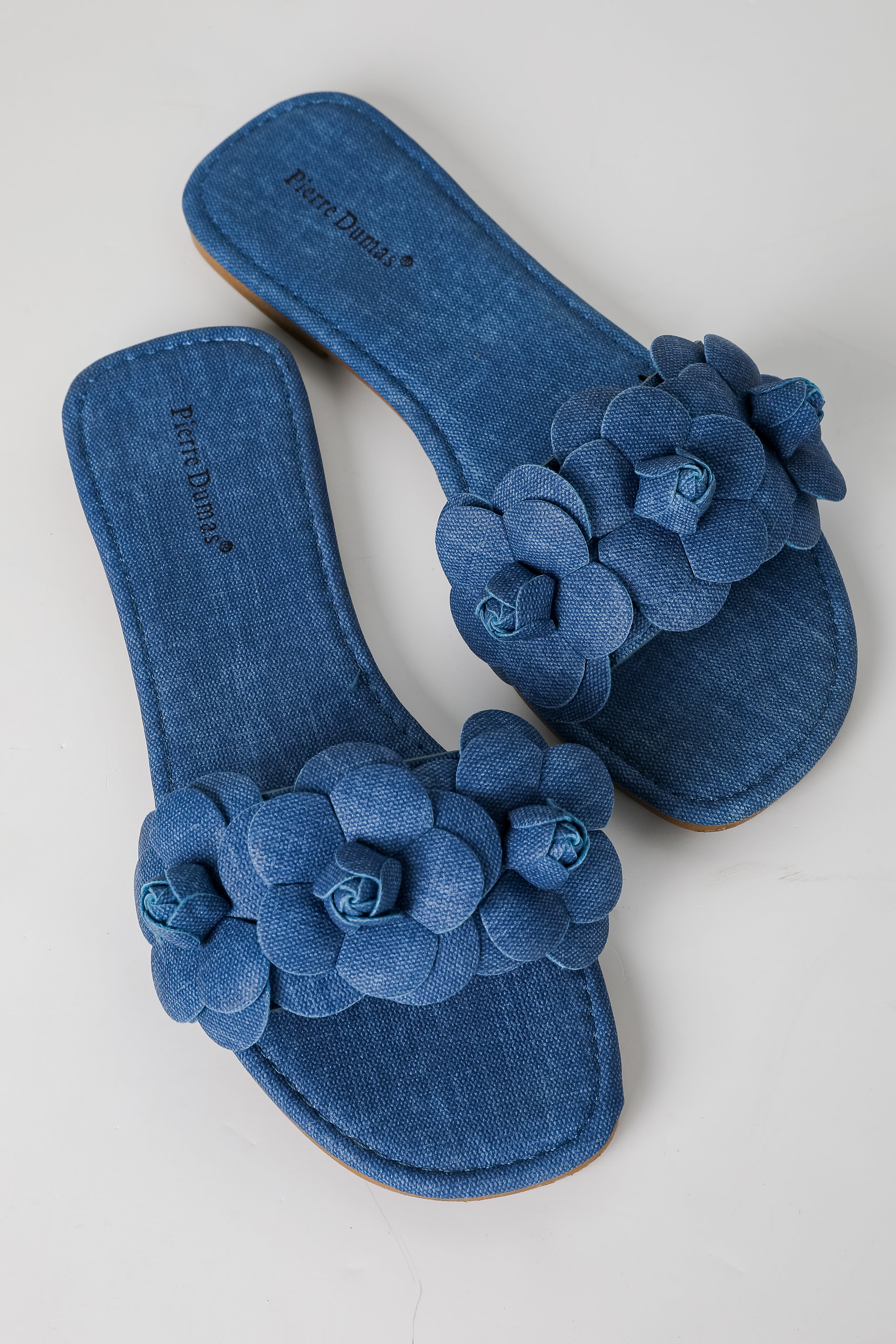 Classy Touch Blue Flower Slide Sandals