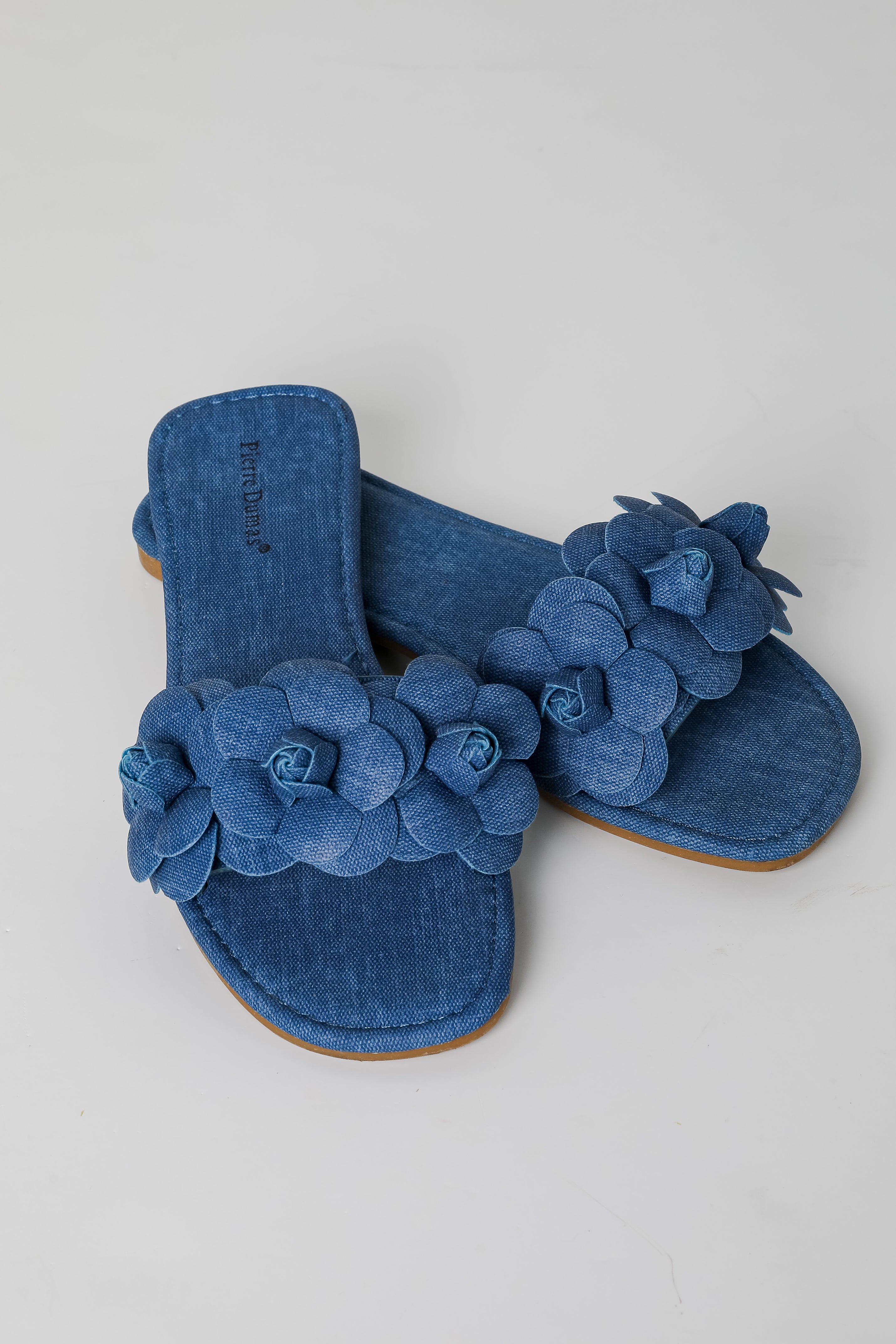 Classy Touch Blue Flower Slide Sandals