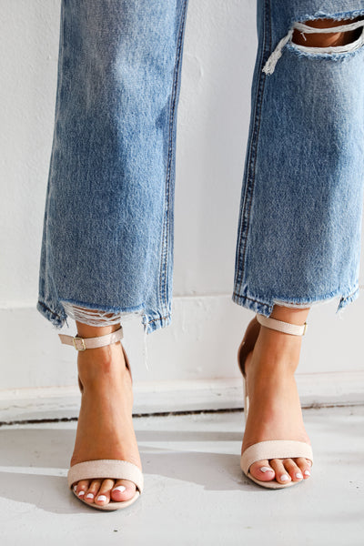 high  waisted Medium Wash Distressed Straight Leg Jeans