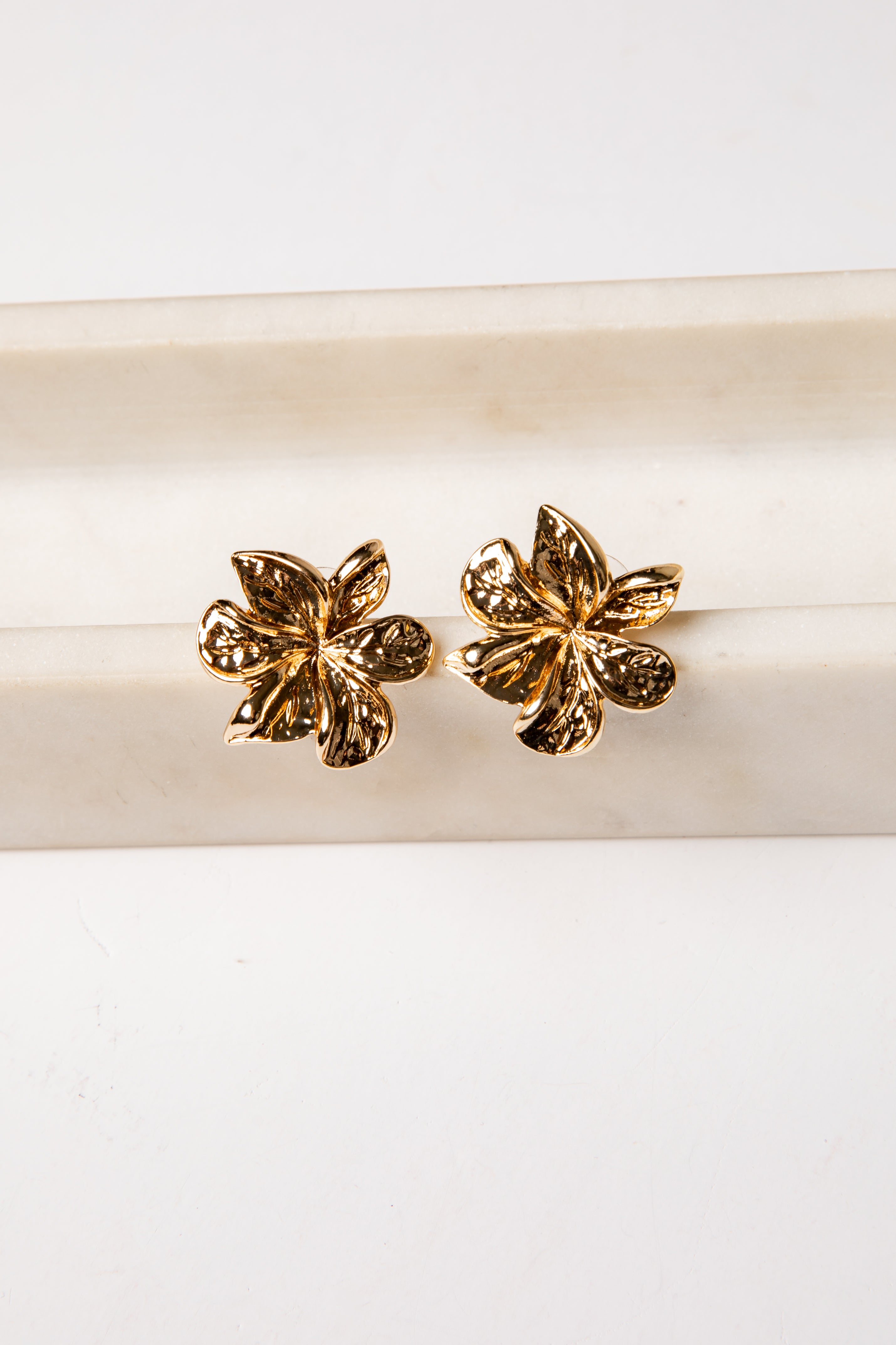 gold stud floral leaf earrings