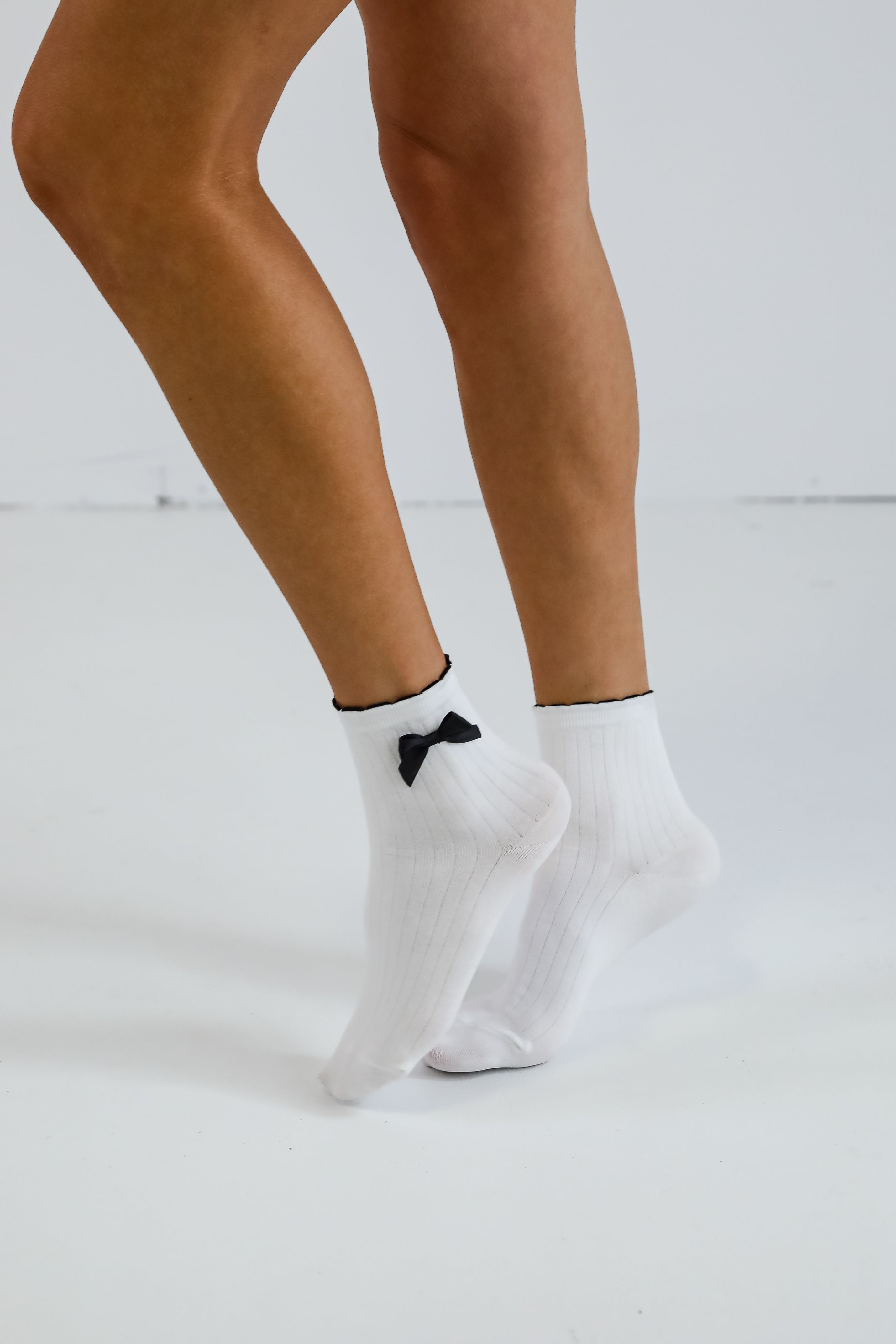 Dearest Charm Ivory Bow Ankle Socks