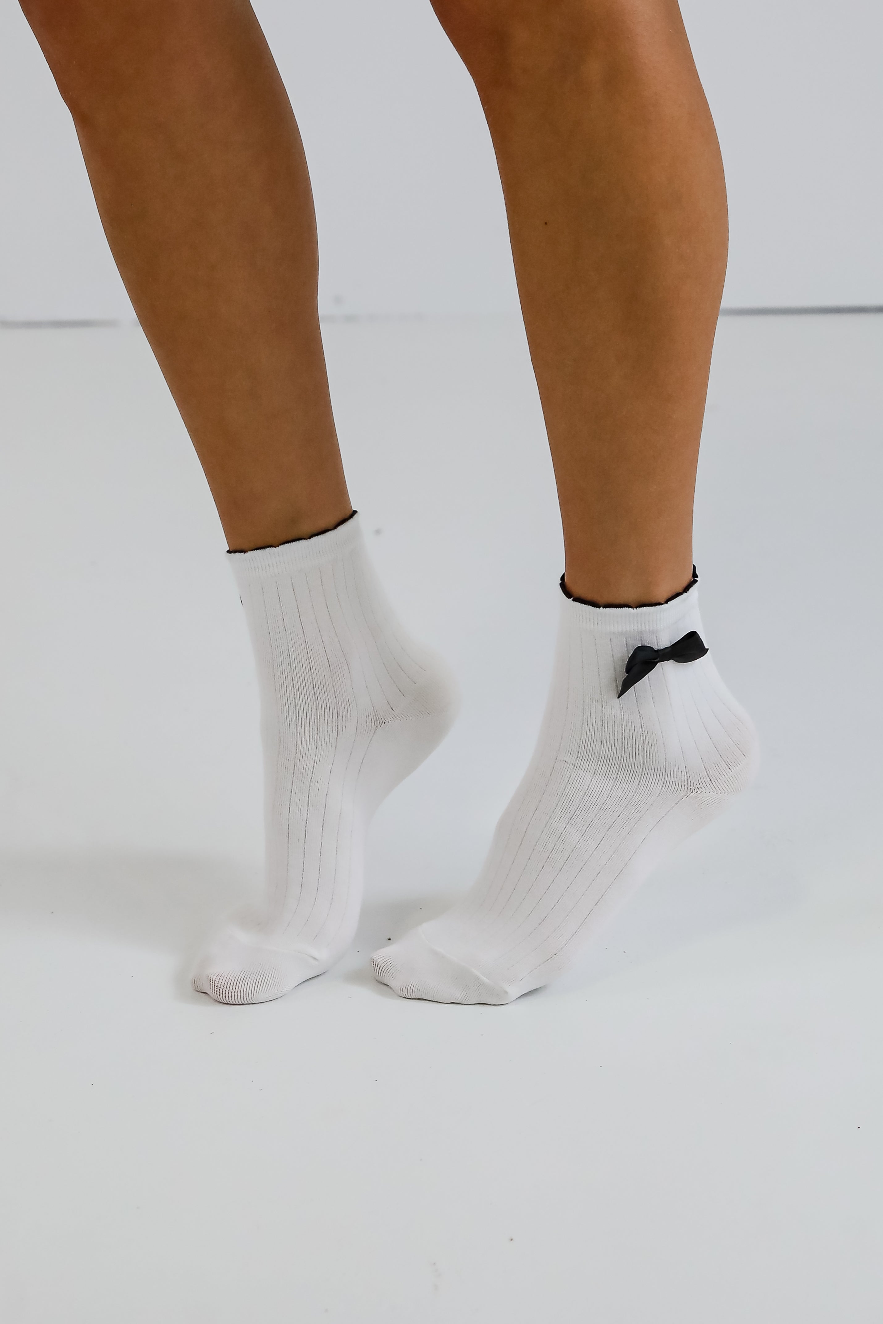 Dearest Charm Ivory Bow Ankle Socks