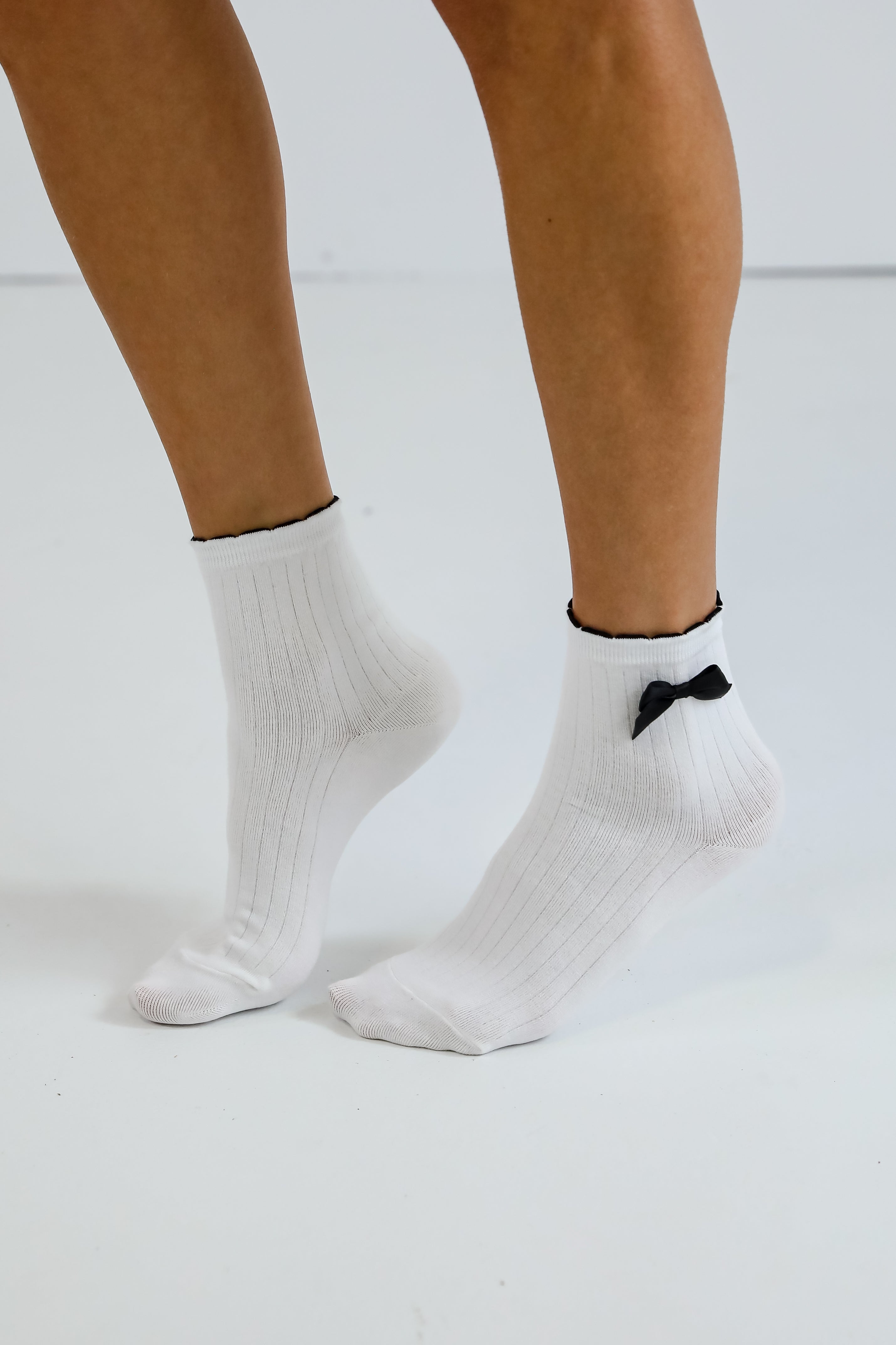 Dearest Charm Ivory Bow Ankle Socks