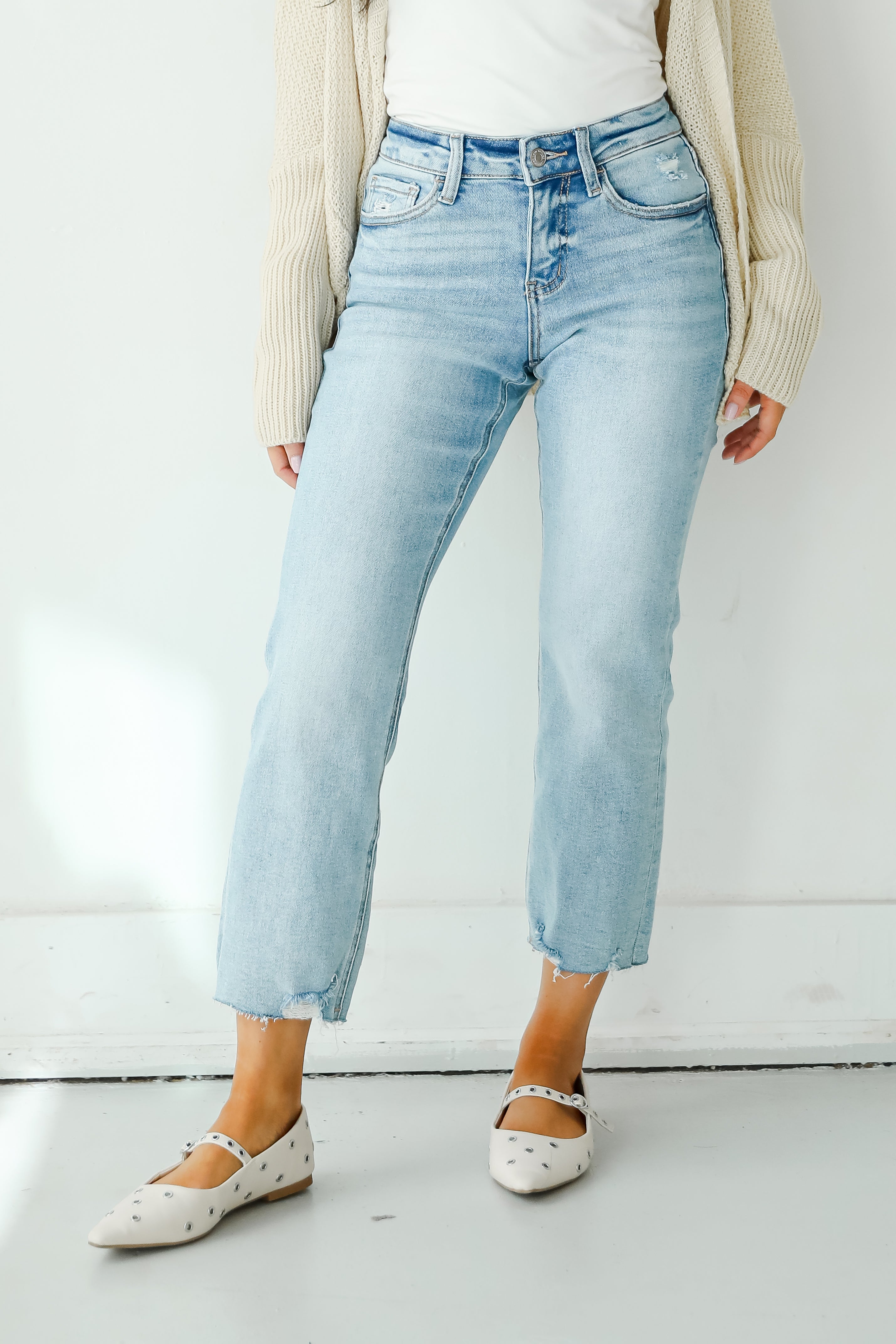 Light Wash Distressed Straight Leg Jeans Vervet Jeans DressUp