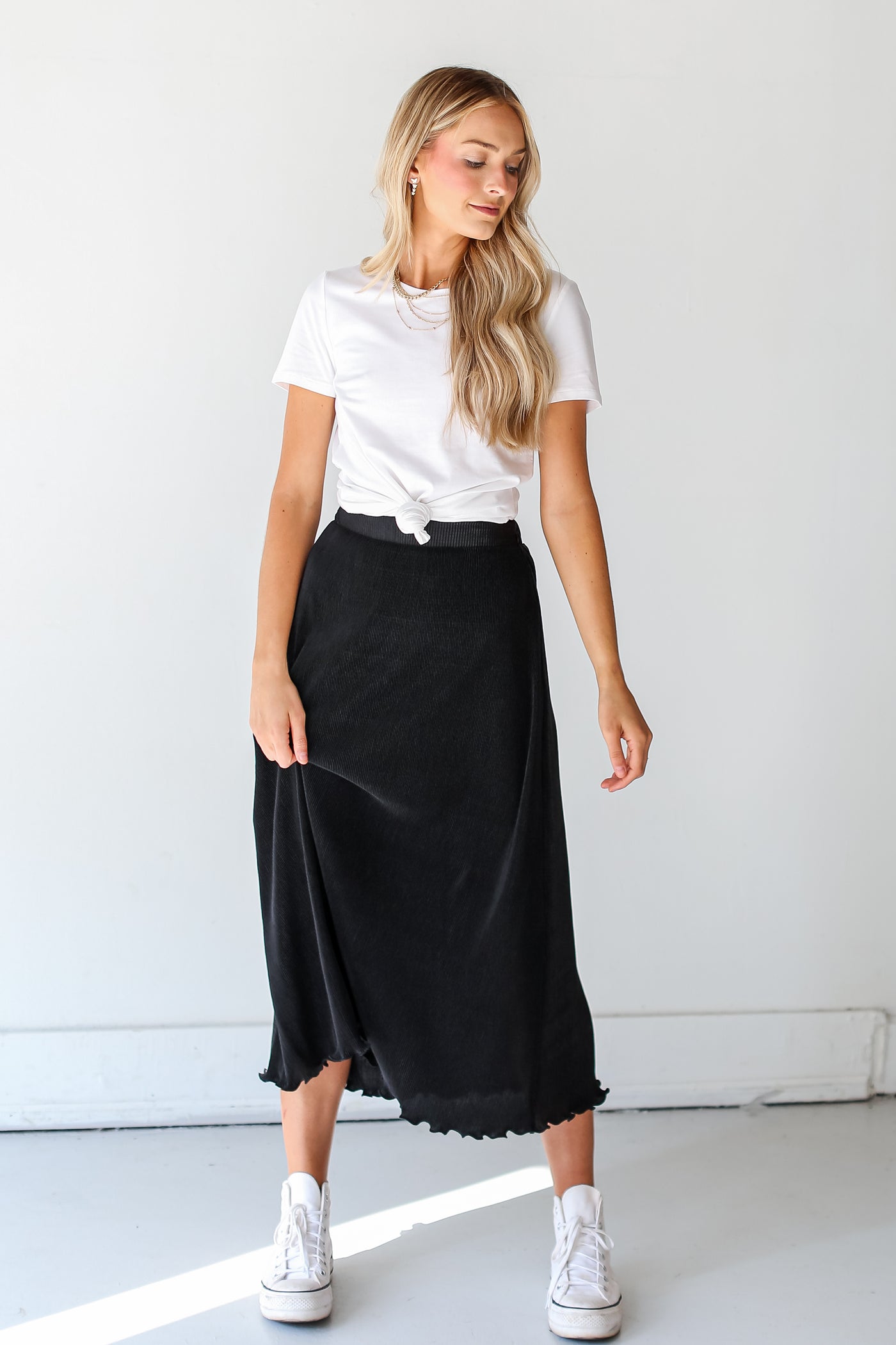 black Plisse Maxi Skirt on dress up model