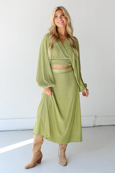 green Plisse Maxi Skirt on dress up model
