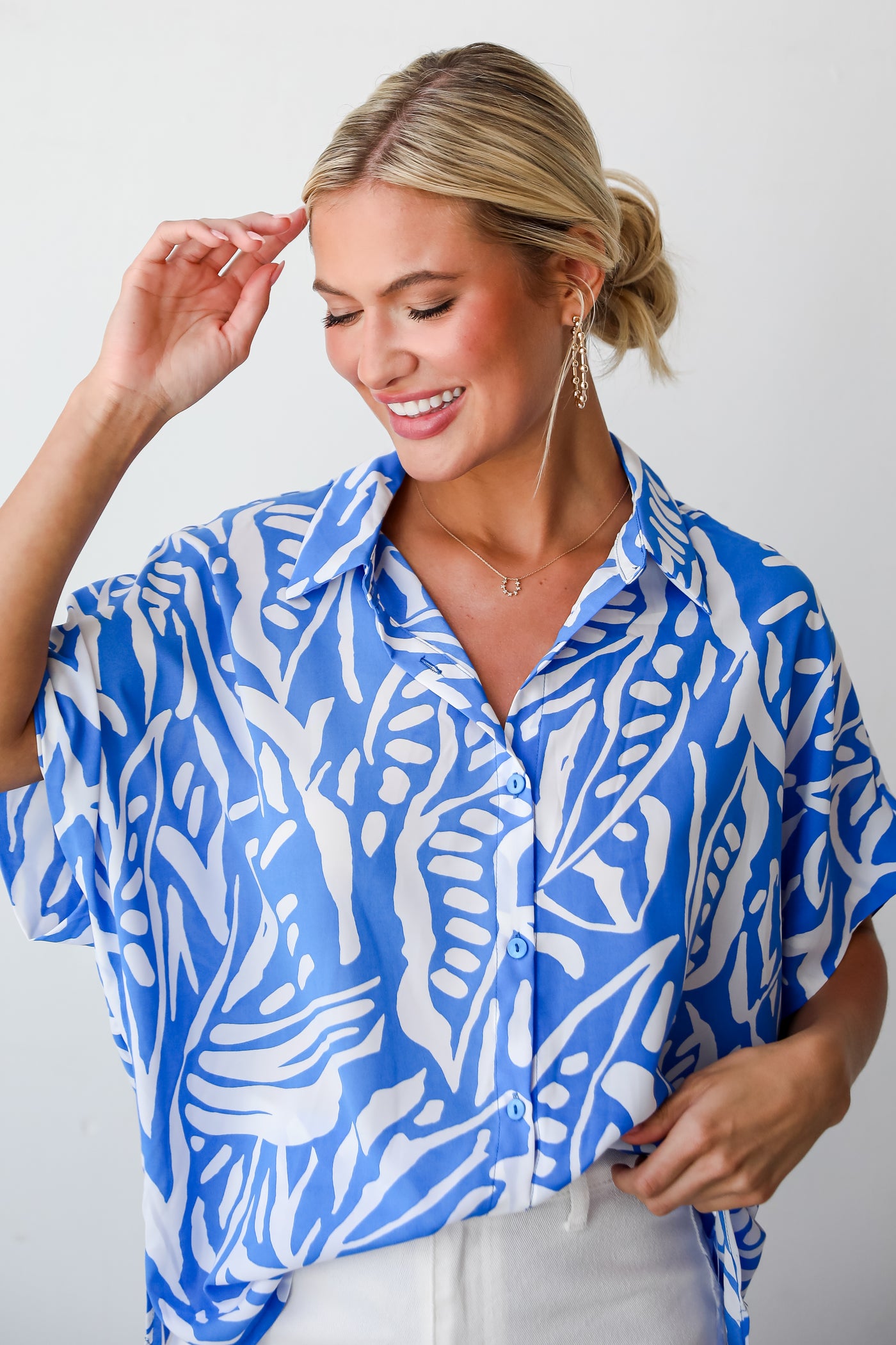 flowy blue Oversized Blouse in blue from Dress Up Boutique