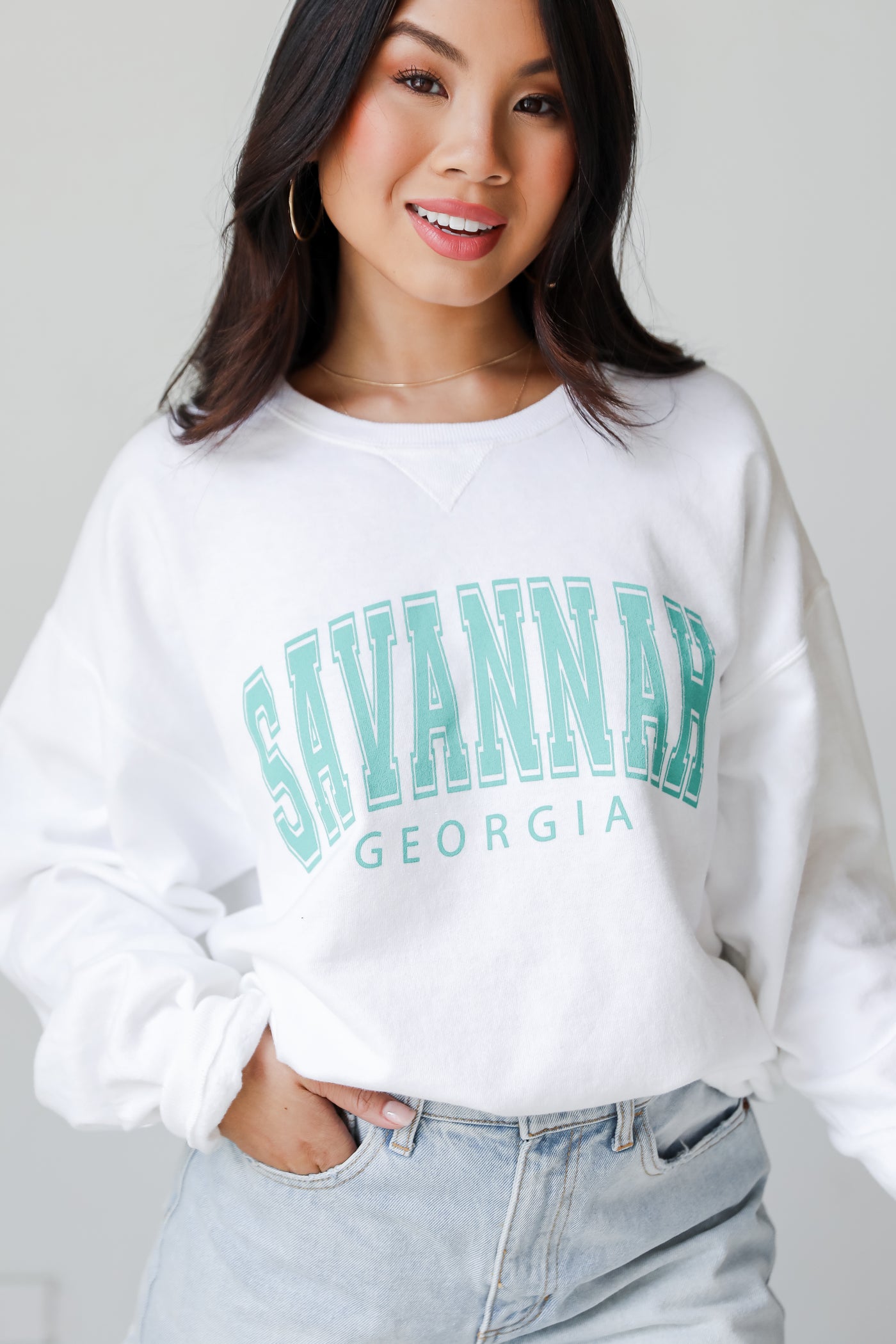 White Savannah Georgia Pullover. Savannah Sweatshirt. Graphic Sweatshirt. Oversized