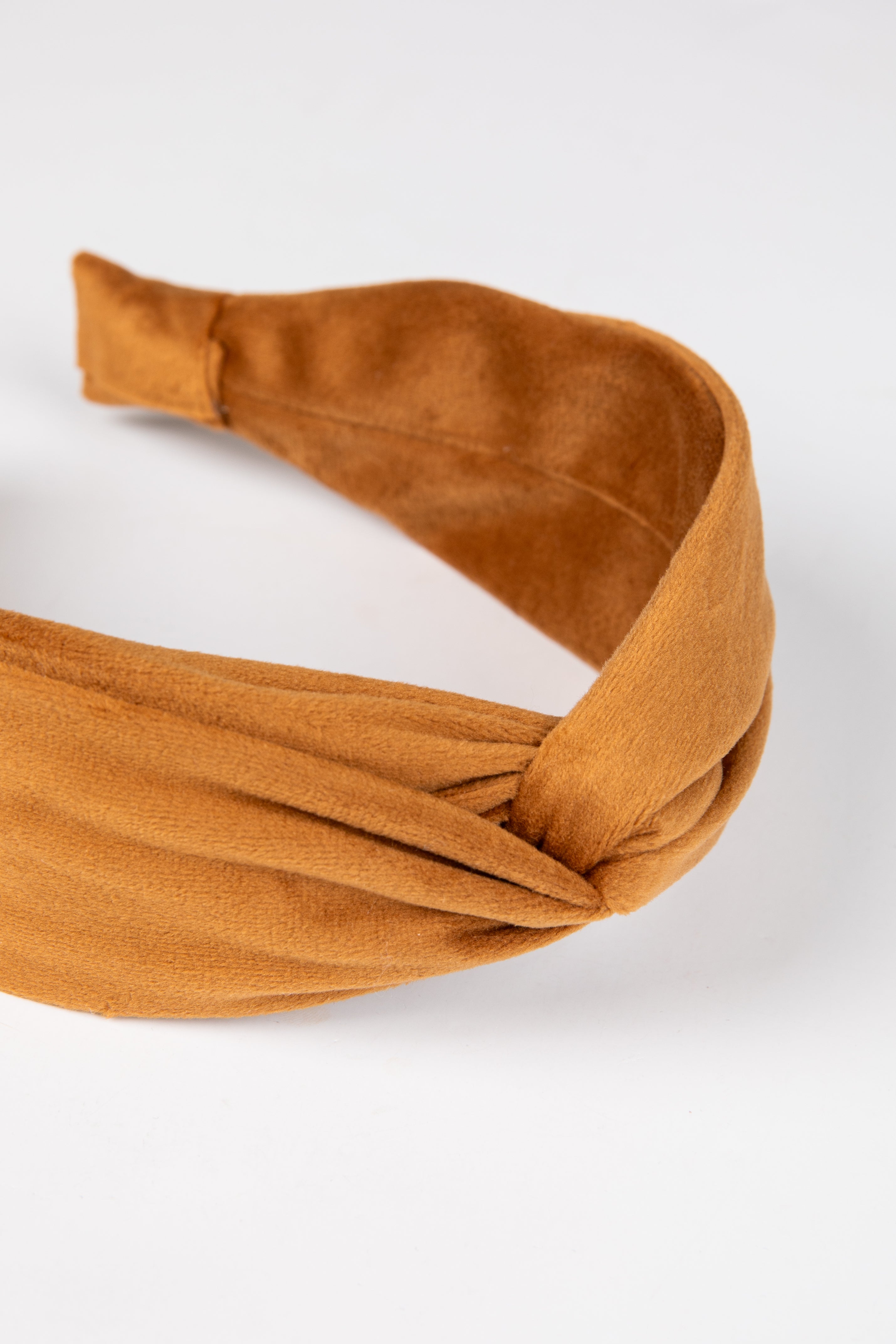 tan vlevet headband