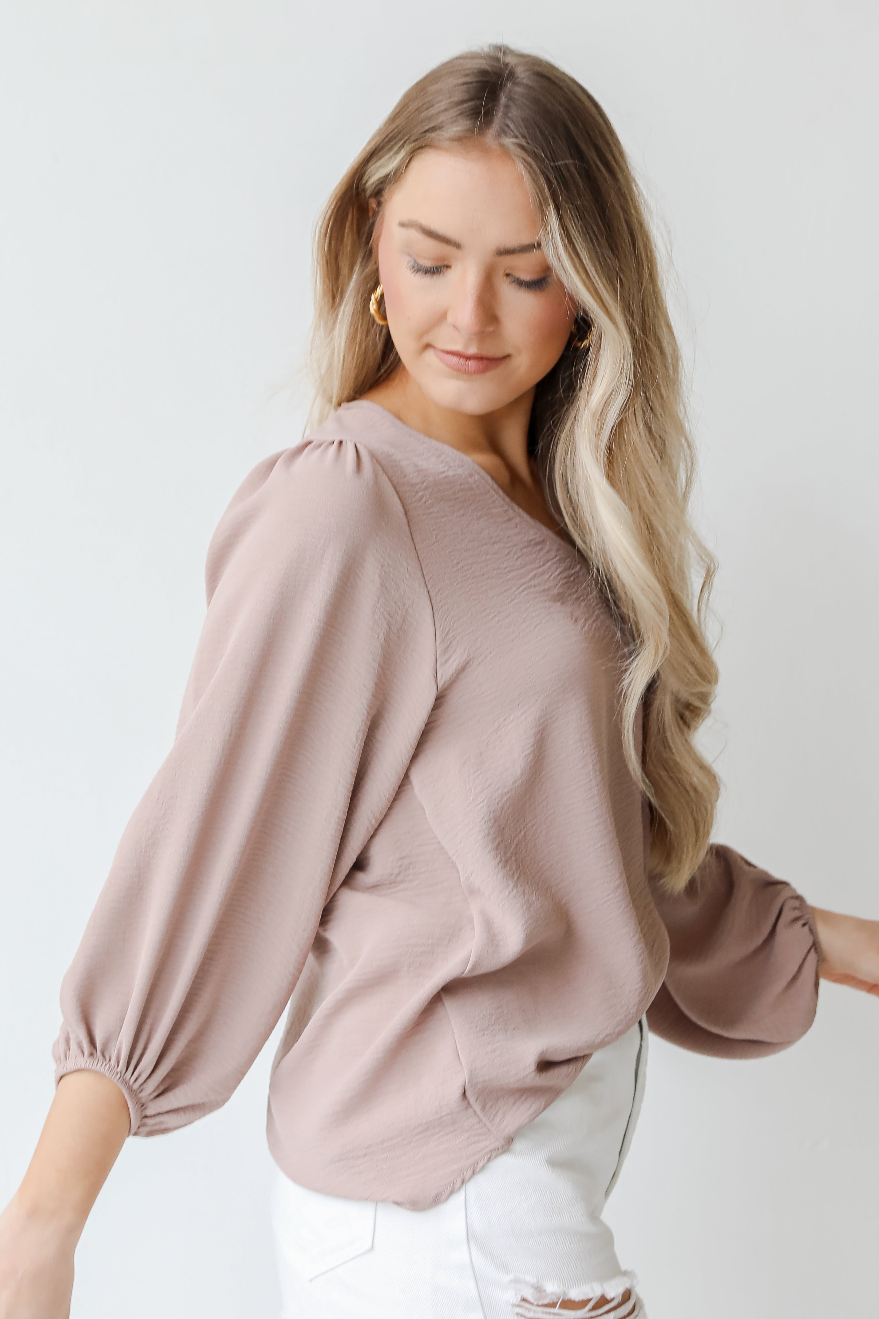Blouse in camel side view