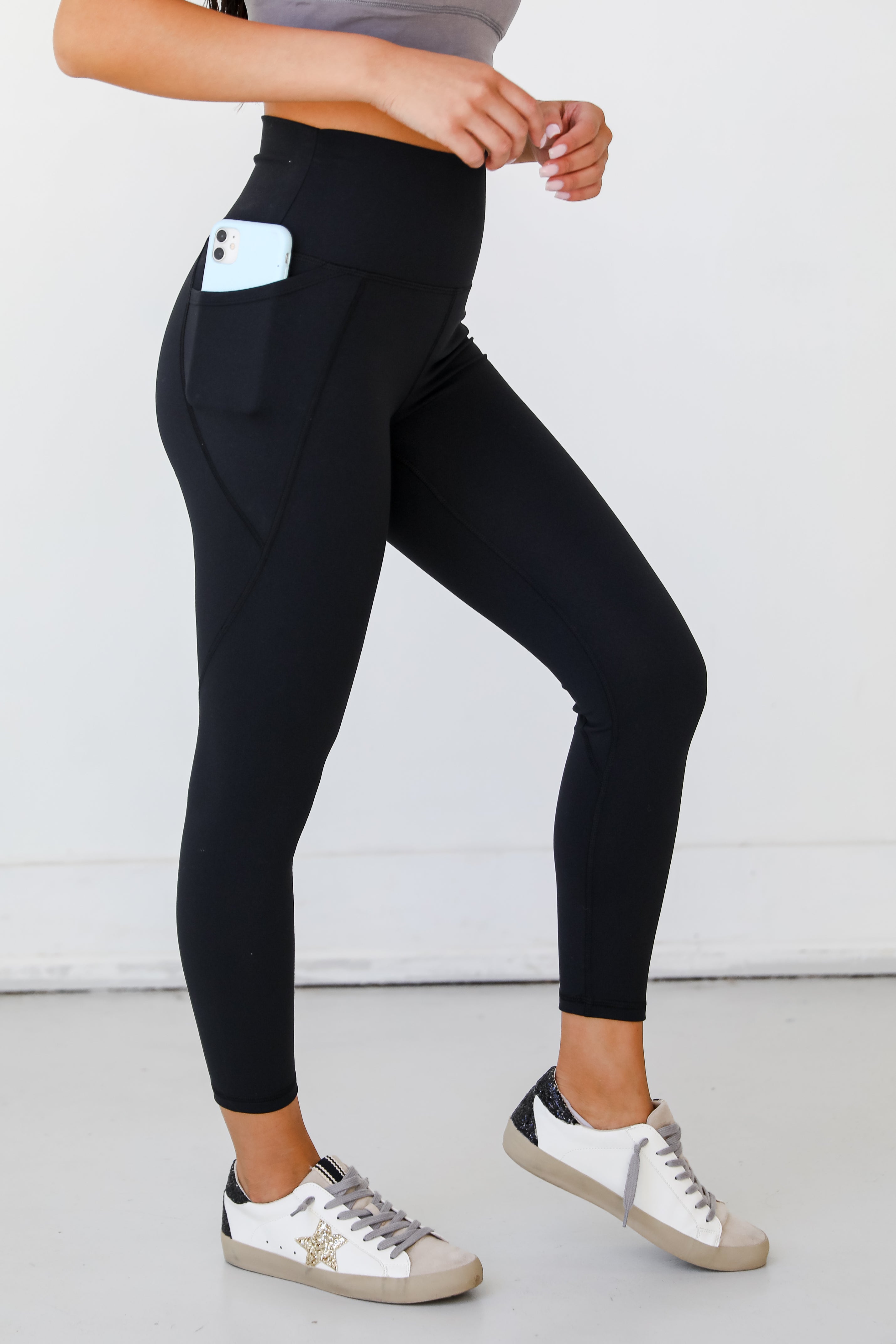 black High-Waisted 7/8 Leggings