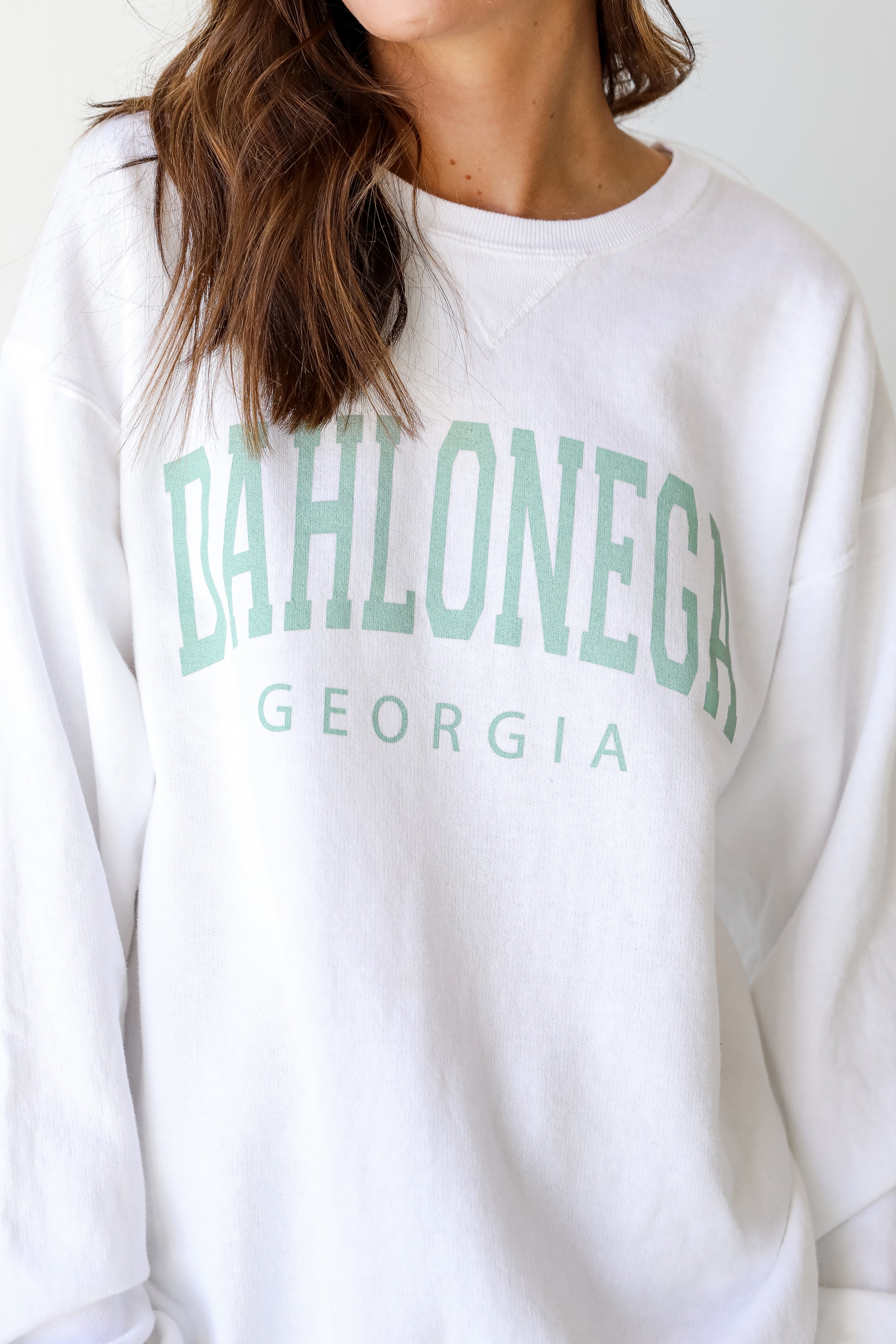 White Dahlonega Georgia Pullover from dress up