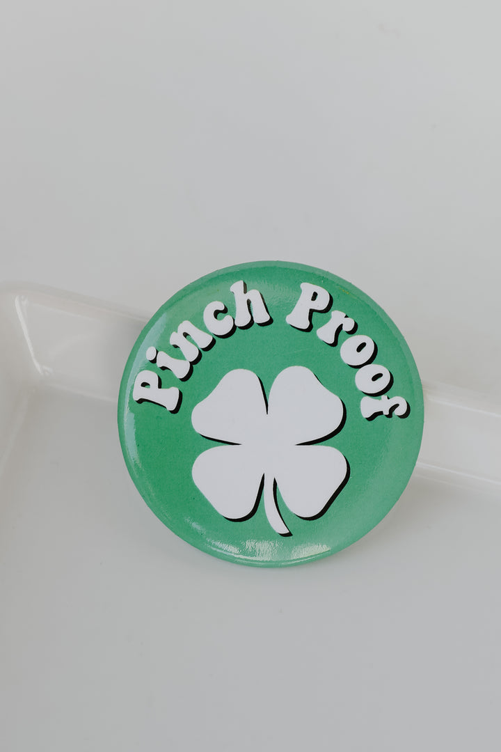 Pinch Proof Button in green