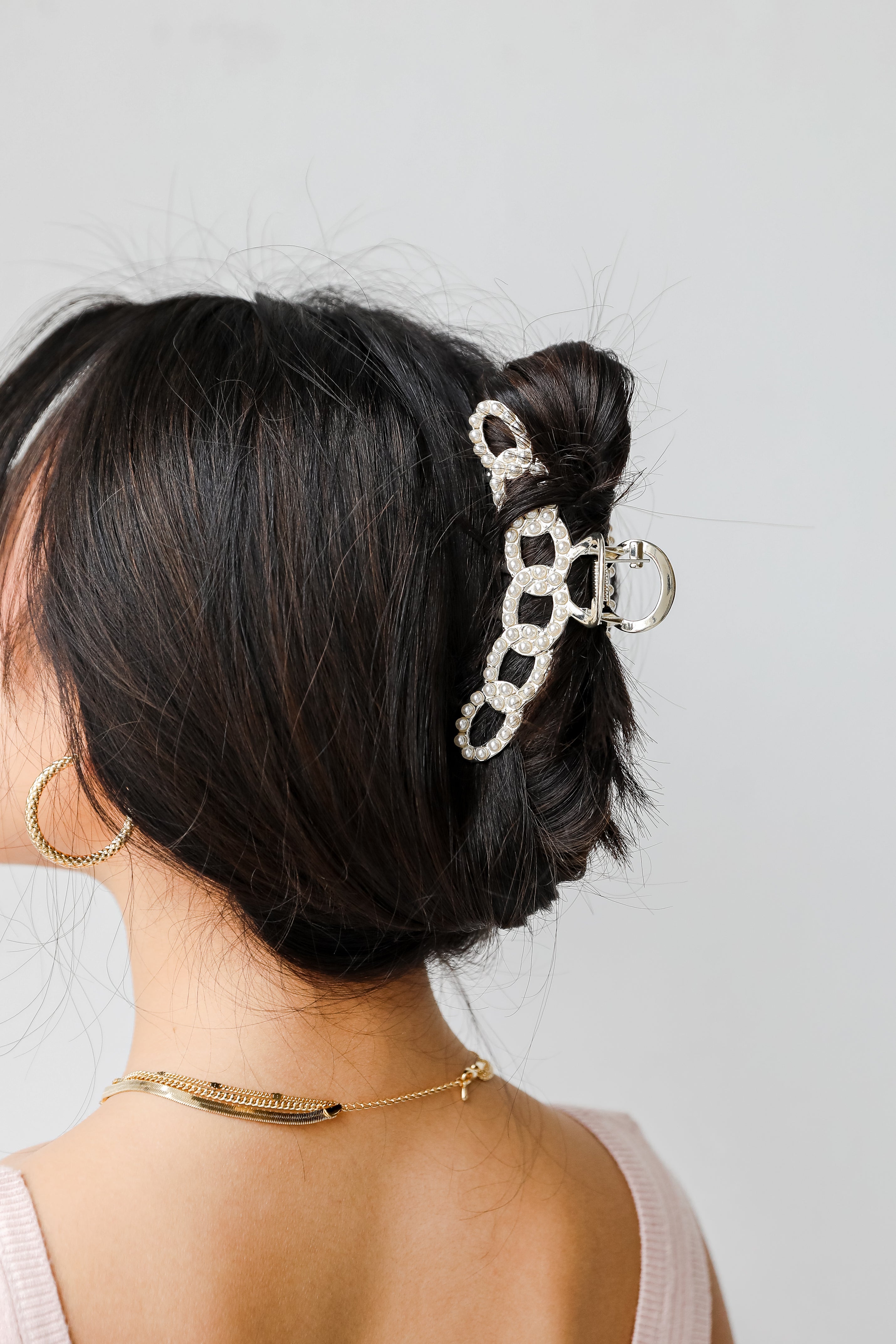 Pearl Claw Hair Clip