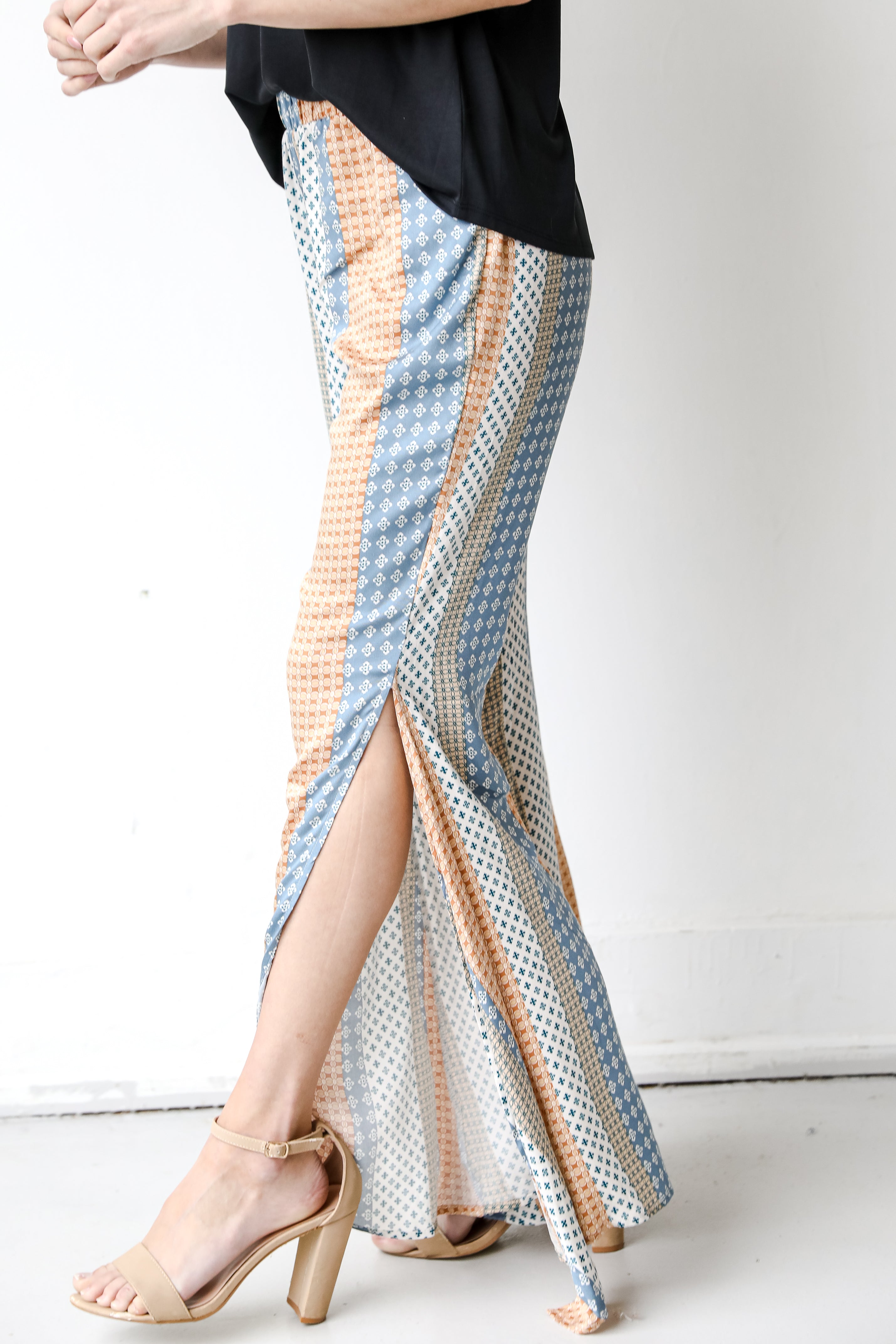 Flare Pants side view