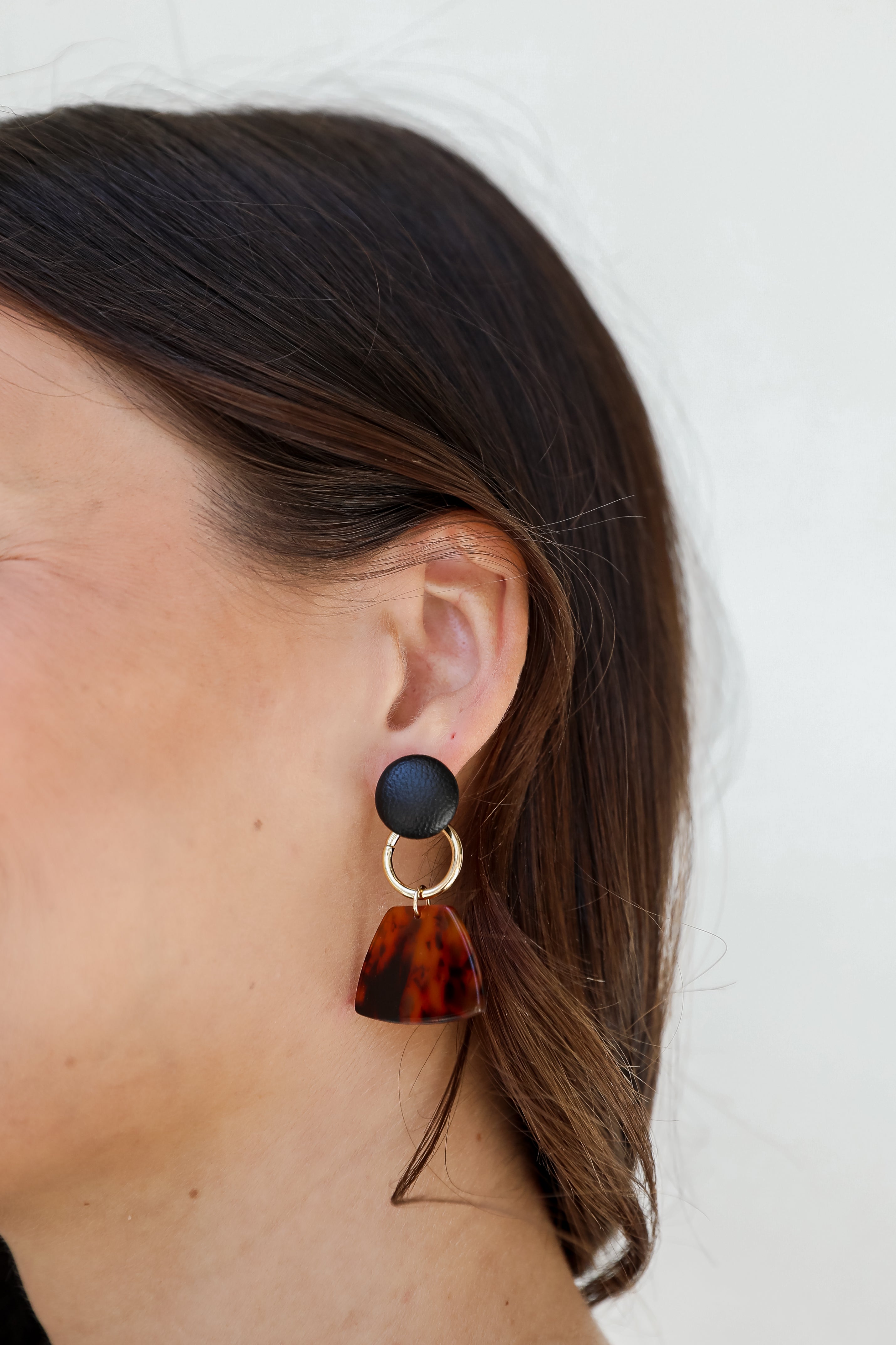 Drop Earrings in black