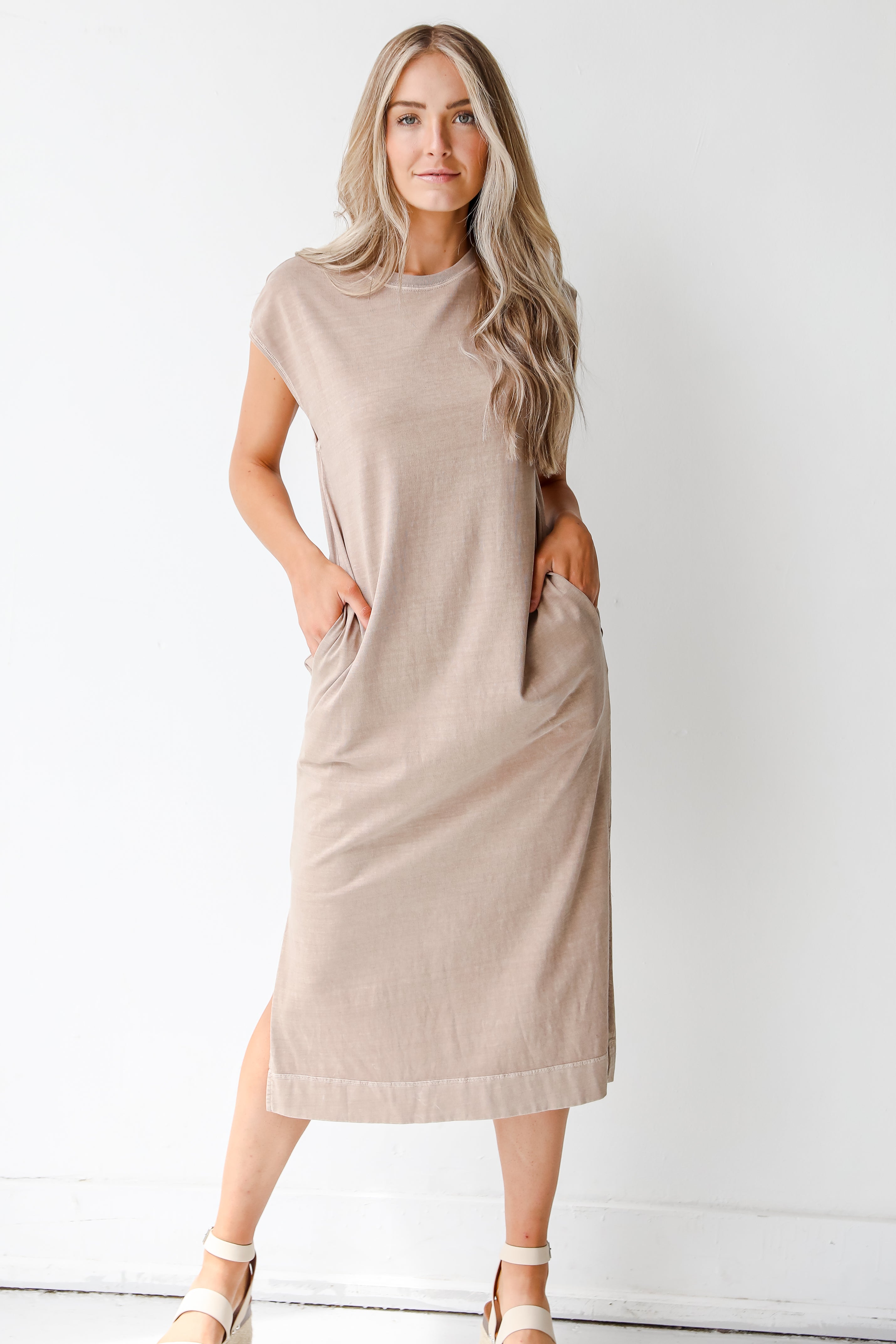 Midi Dress in taupe on model