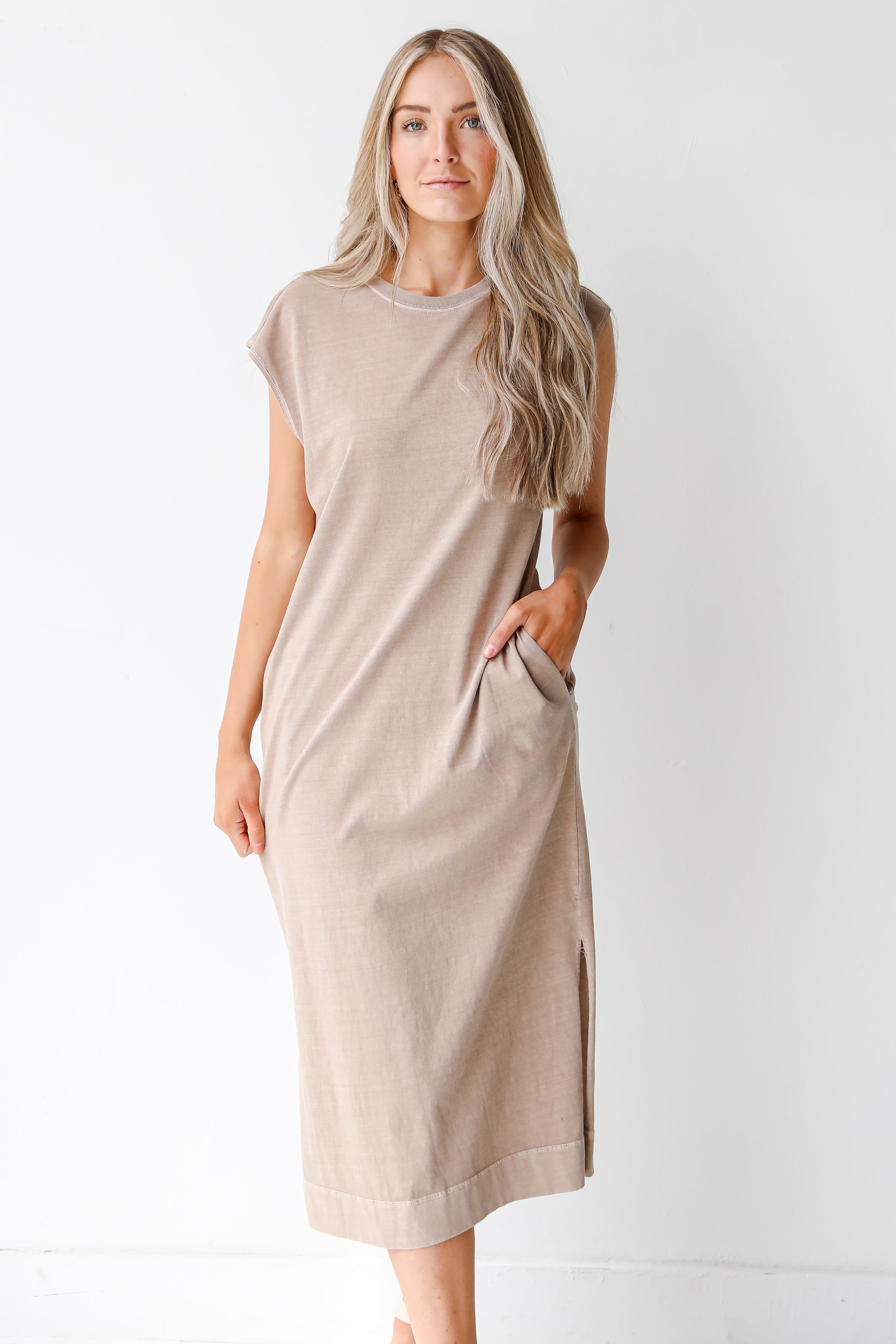 Midi Dress in taupe