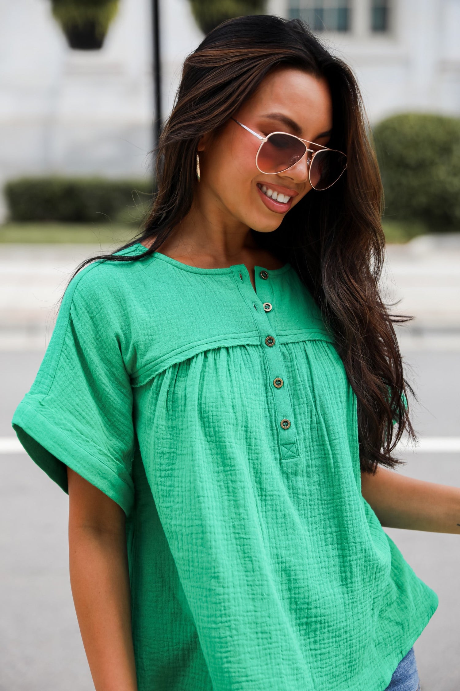 Sensational Instincts Kelly Green Linen Blouse