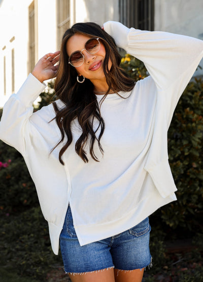 white Oversized Pullover