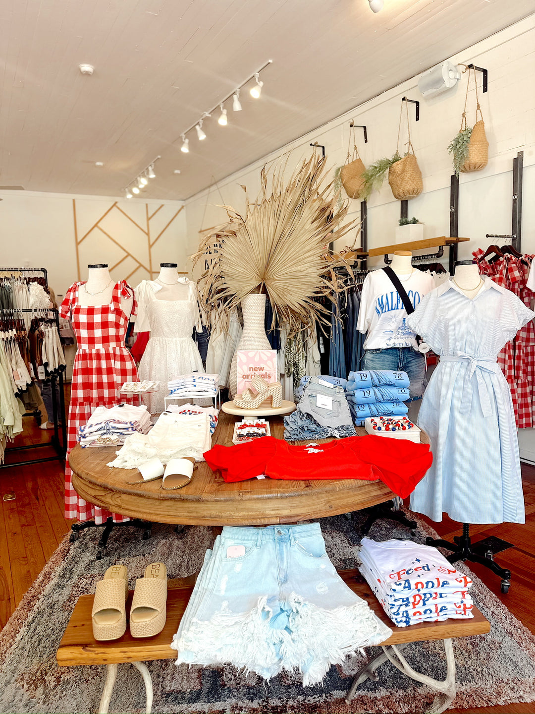 Dress Shop Near Me In Dahlonega Georgia | Dress Up Boutique