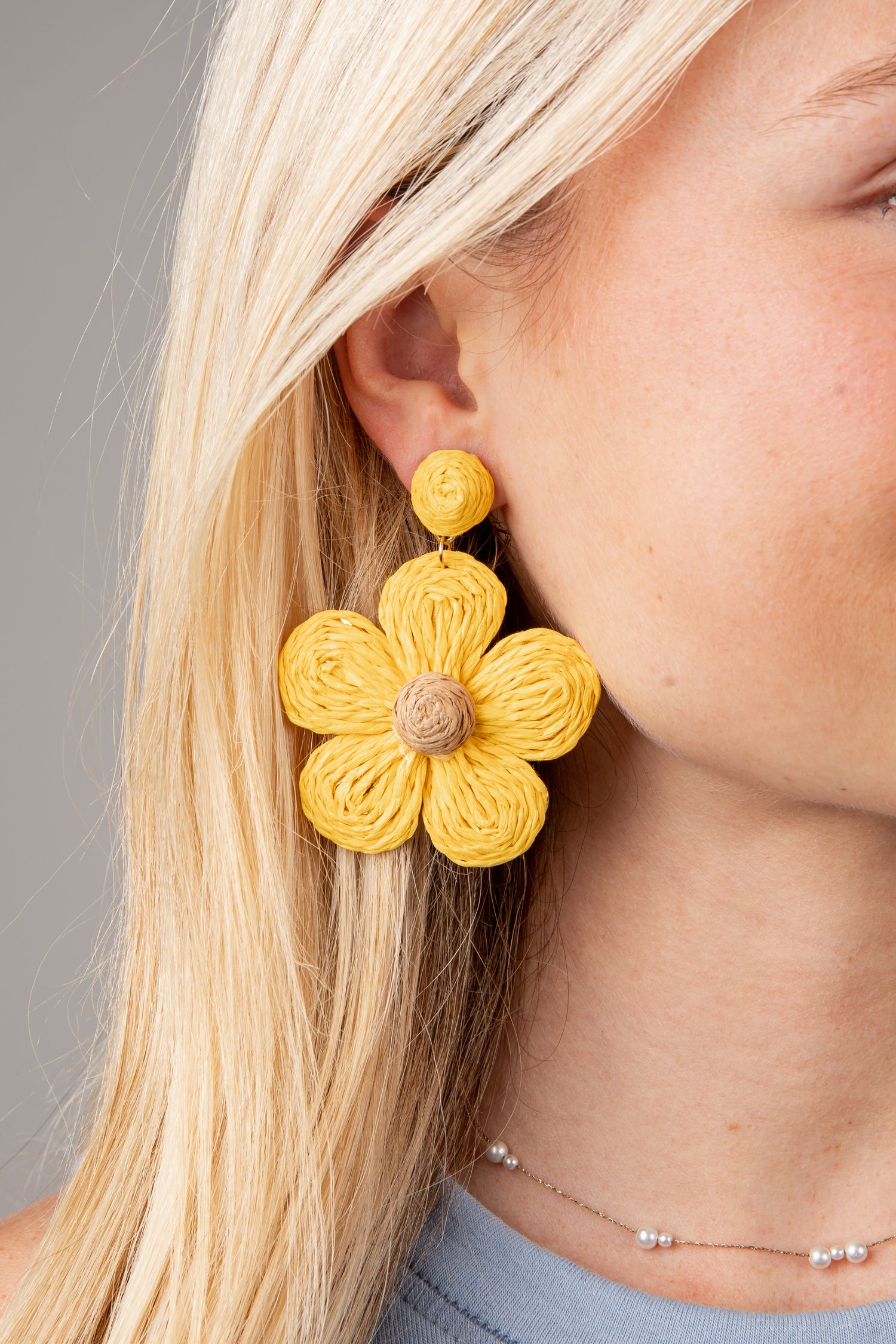 what color earrings with gold dress Ultimate Guide: How To Accessorise A Gold Dress With Jewellery| Shiels