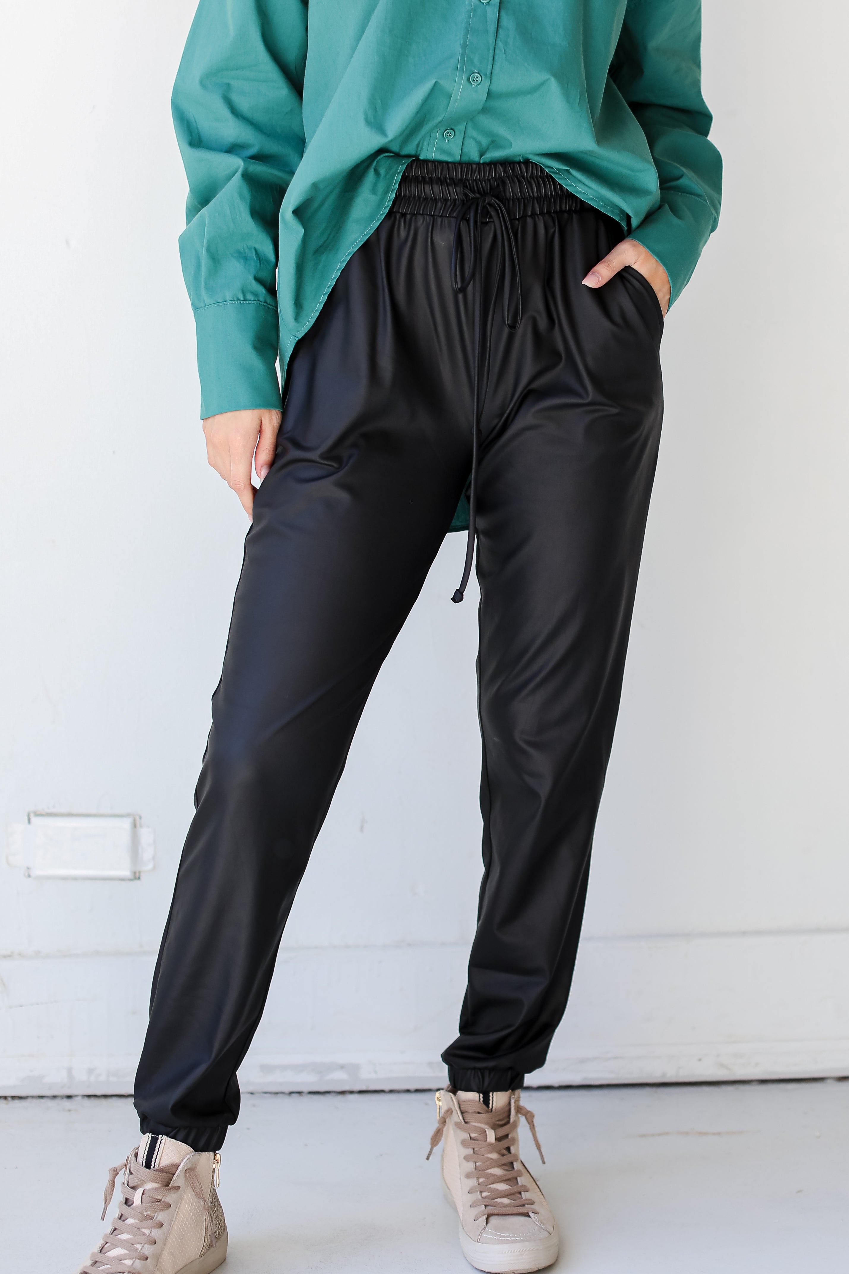trendy black joggers for women