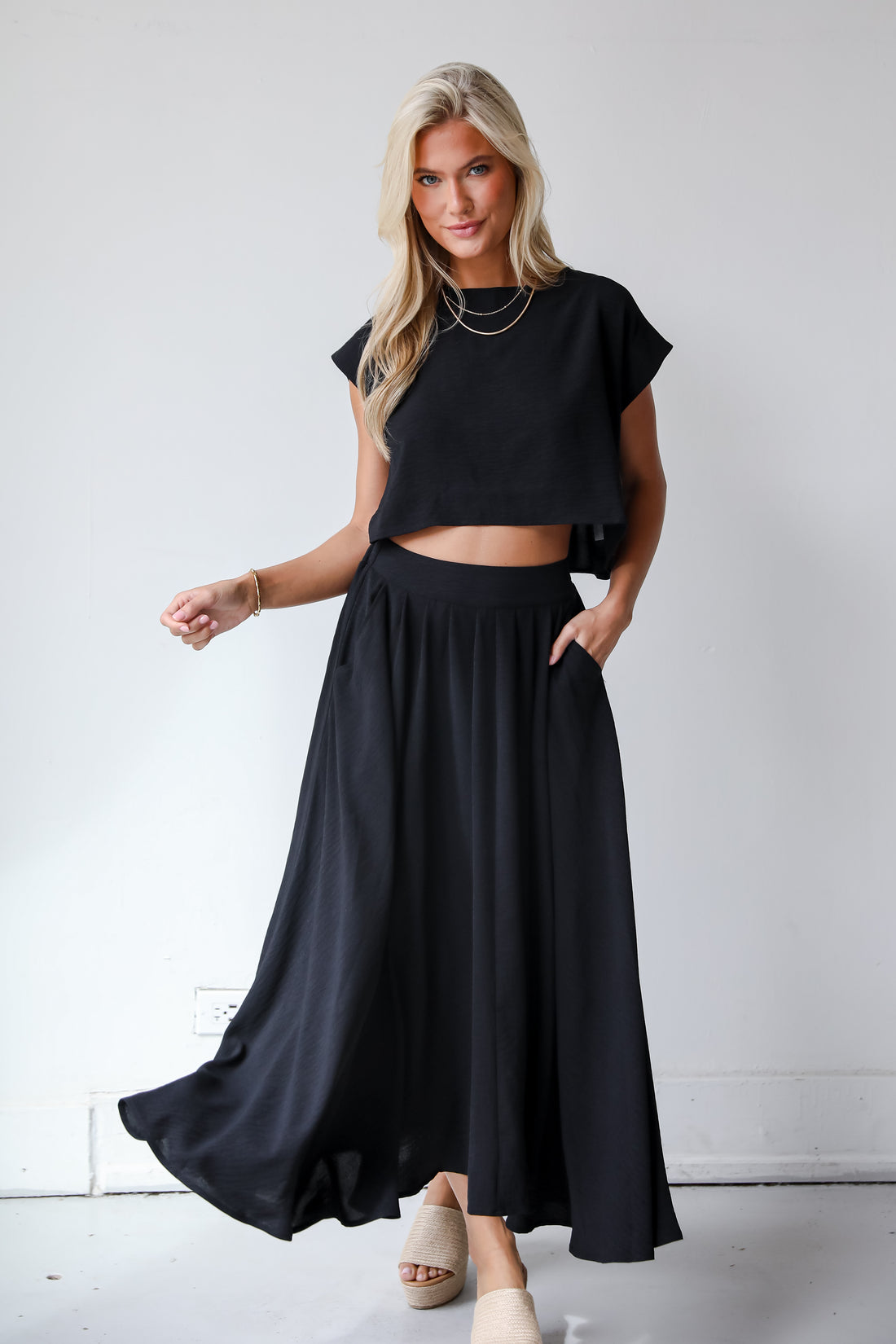 Effortless Escape Black Maxi Skirt