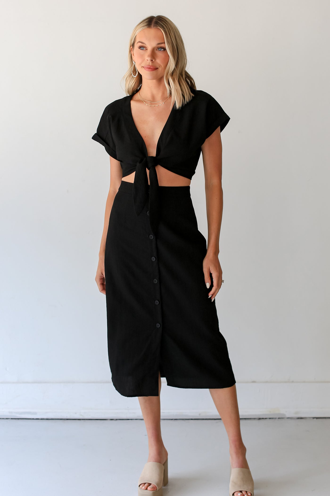 black Midi Skirt on dress up model