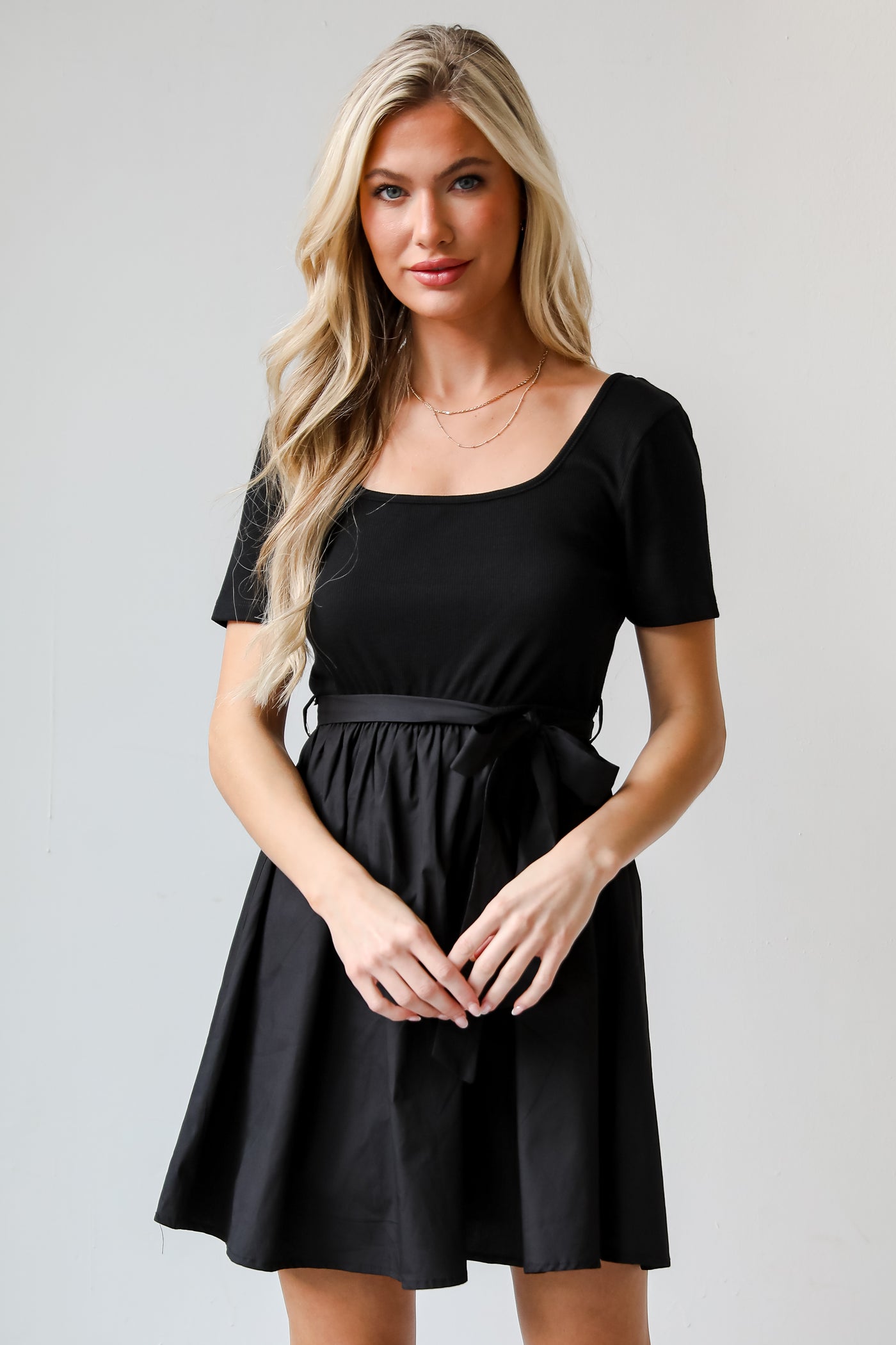 trendy black dresses