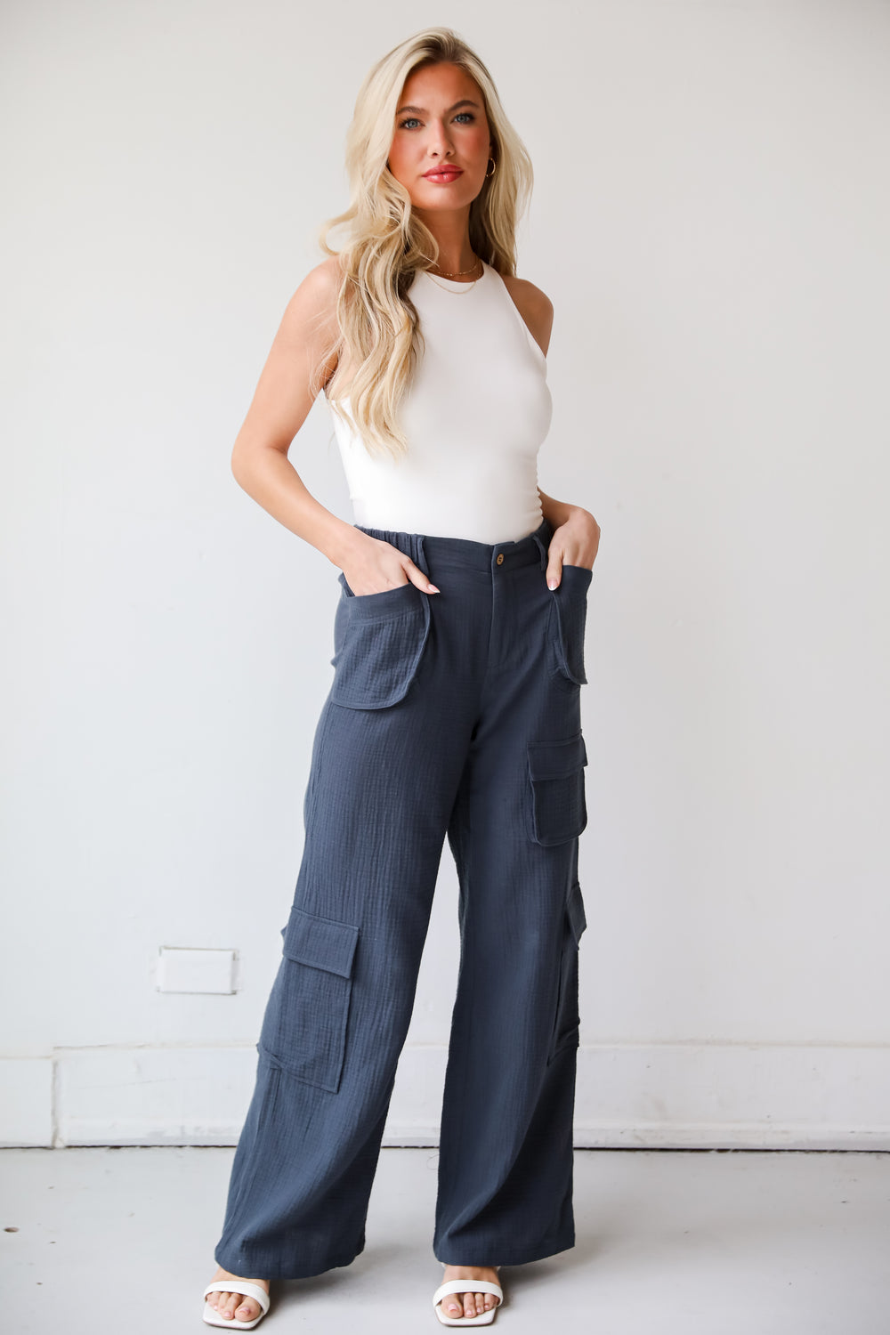 Trendsetting Impact Charcoal Linen Cargo Pants. High waisted cargo pants for spring. casual pants for women. wide leg pants. boutique