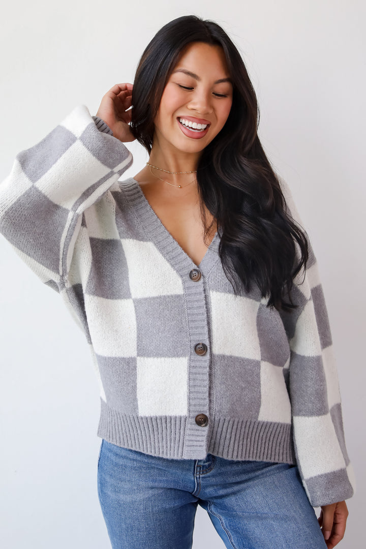 Cuddly Effect Checkered Sweater Cardigan