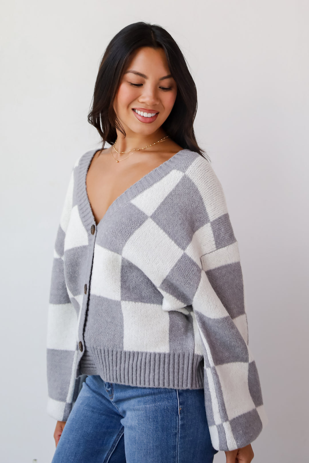 Cuddly Effect Checkered Sweater Cardigan