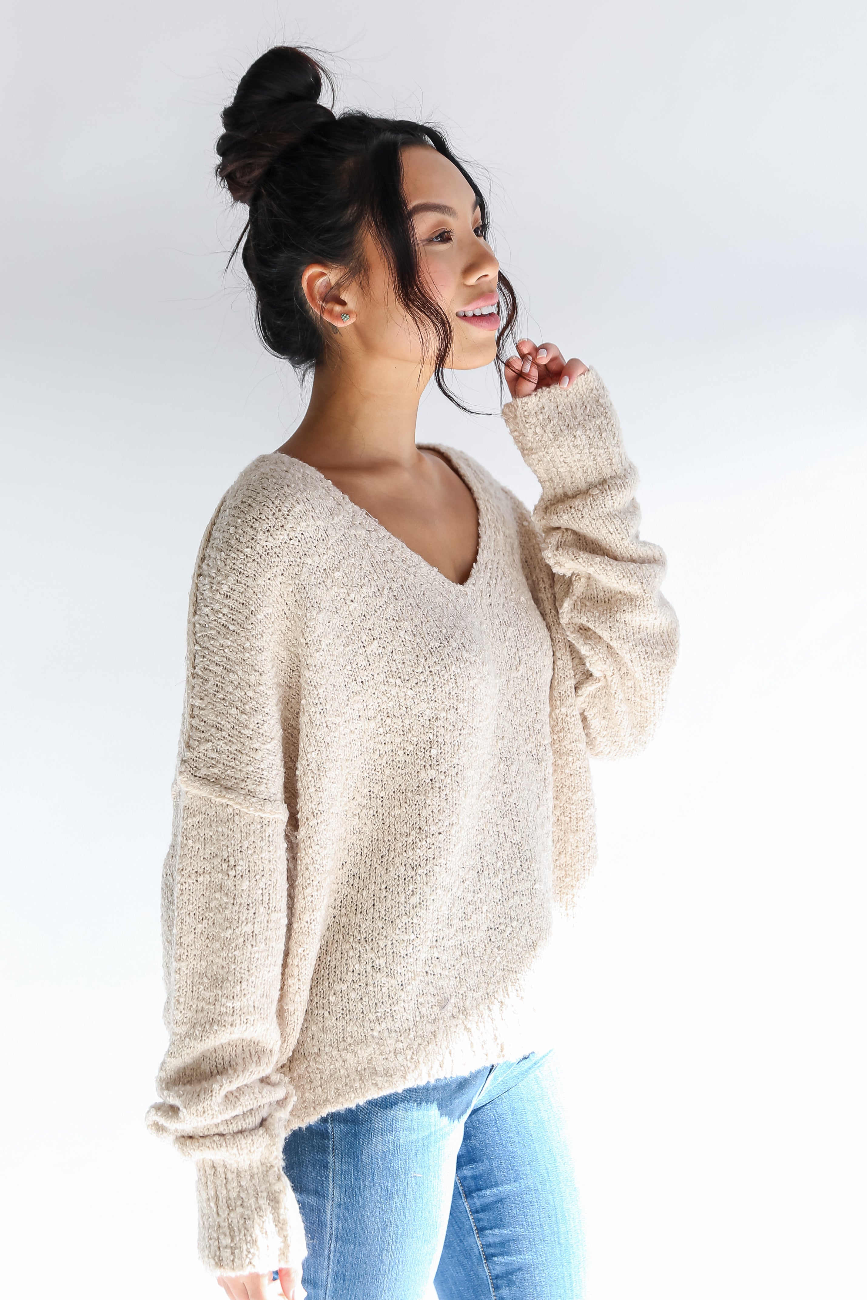 Cream colored oversized sweater sale