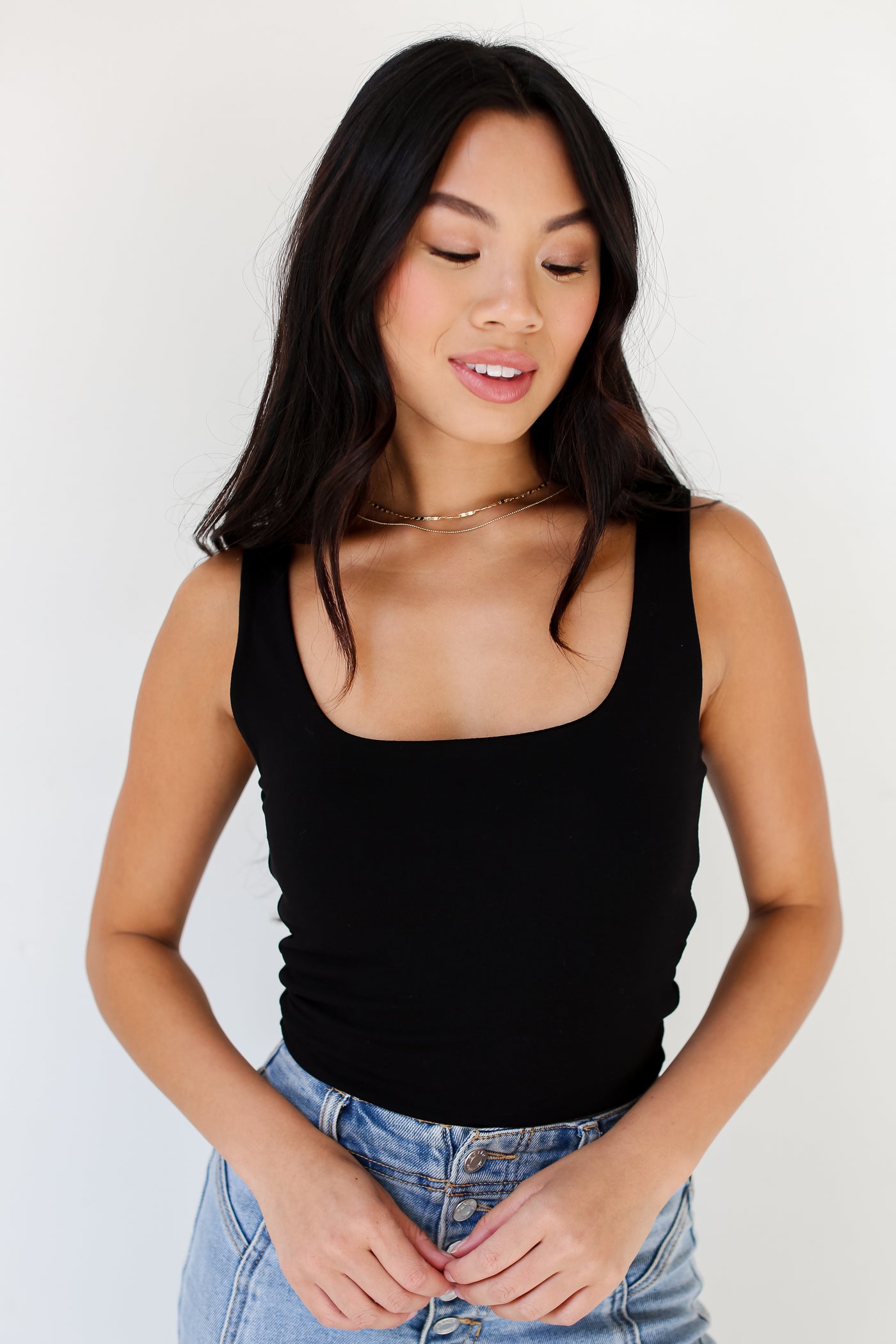 black Cropped Tank front view