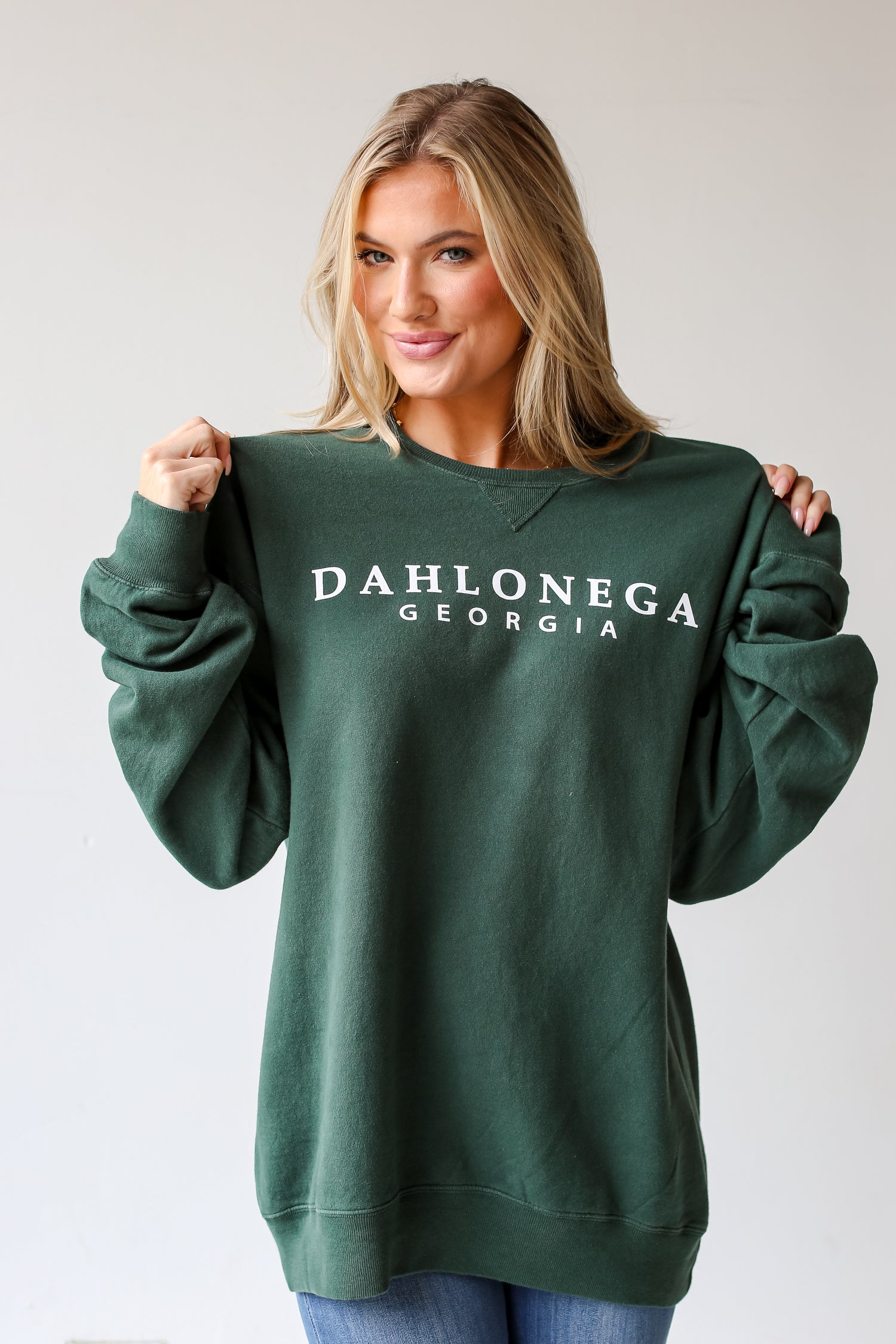 Hunter Green Dahlonega Georgia Pullover close up