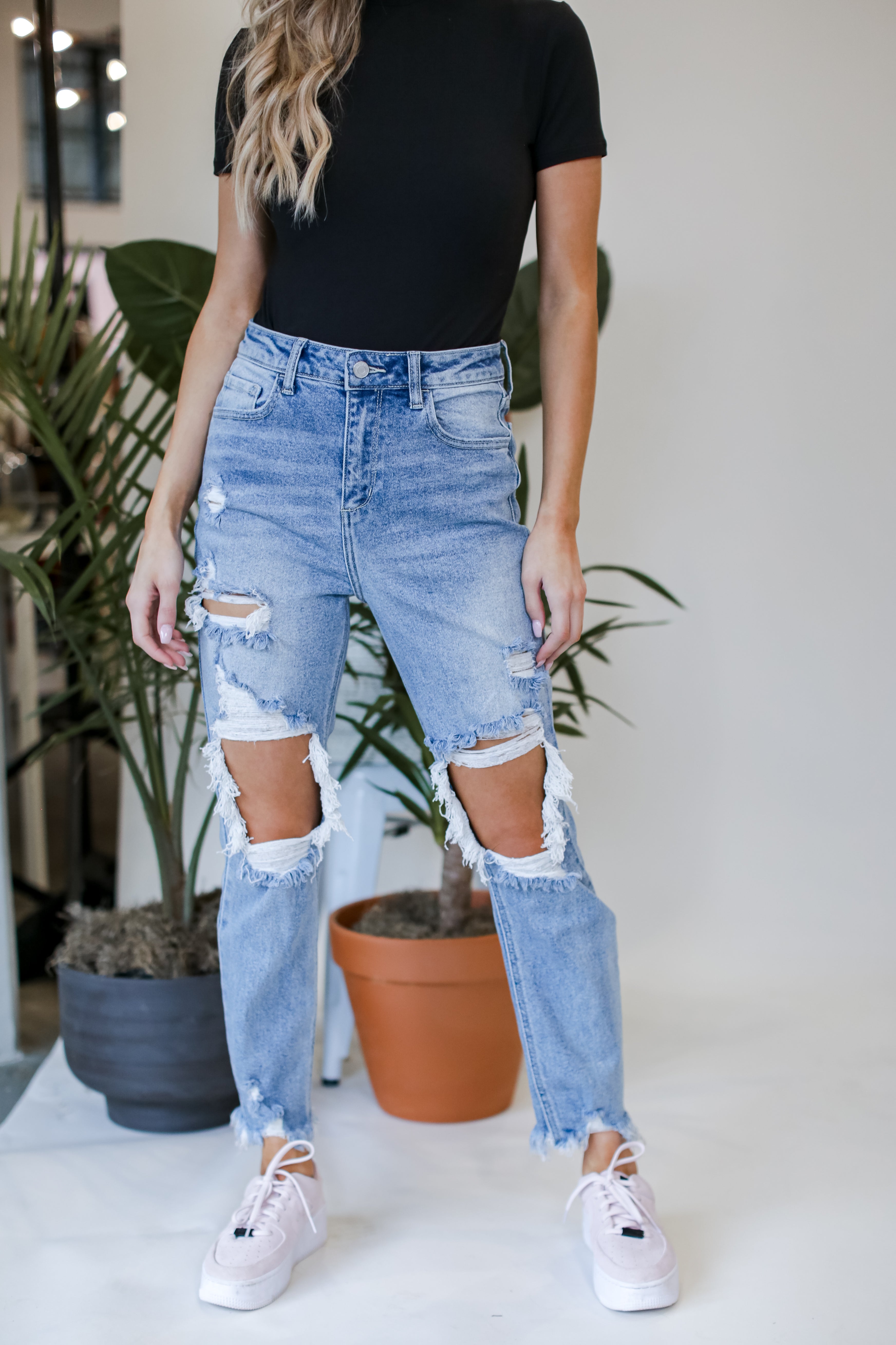 ripped jeans for women