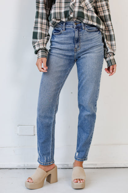 medium wash Mom Jeans close up view