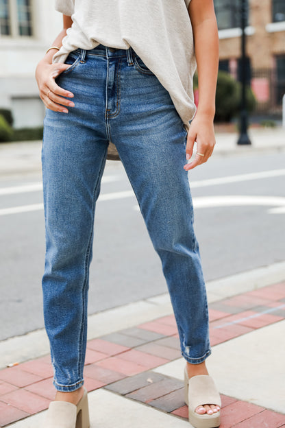 medium wash Mom Jeans