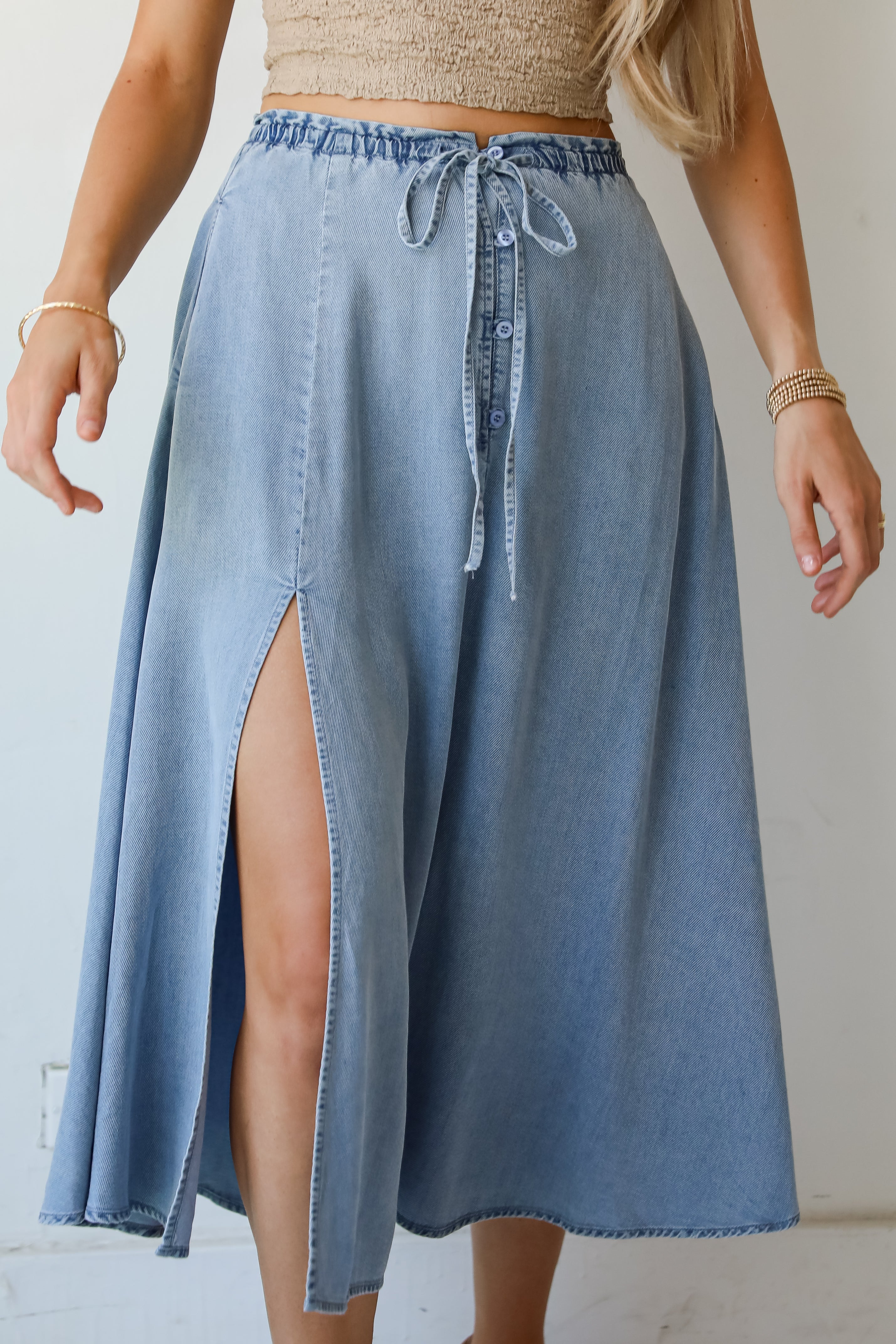 Lightweight fashion denim skirts