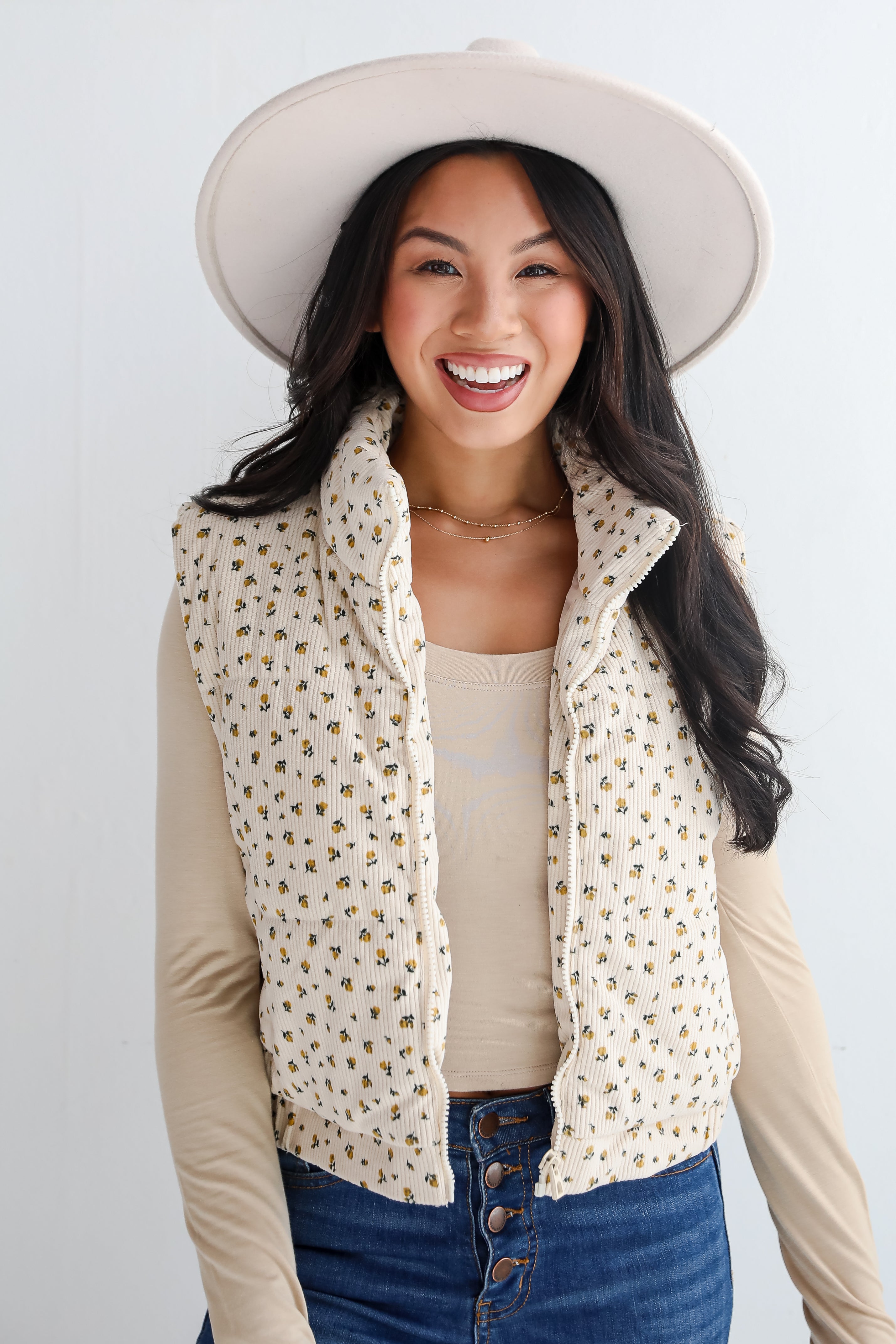 Cream puffer vest womens online