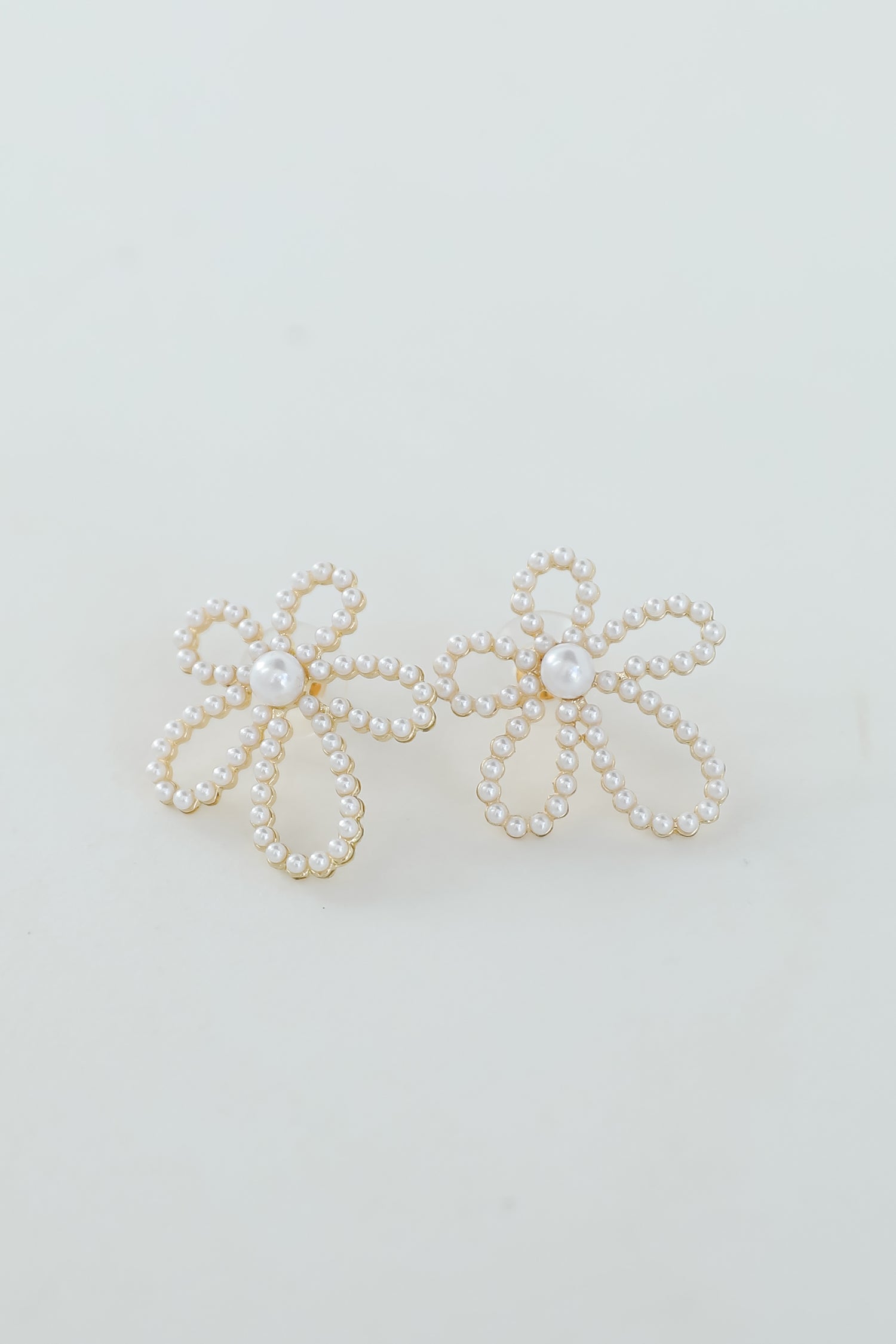 Eve Gold Pearl Flower Stud Earrings