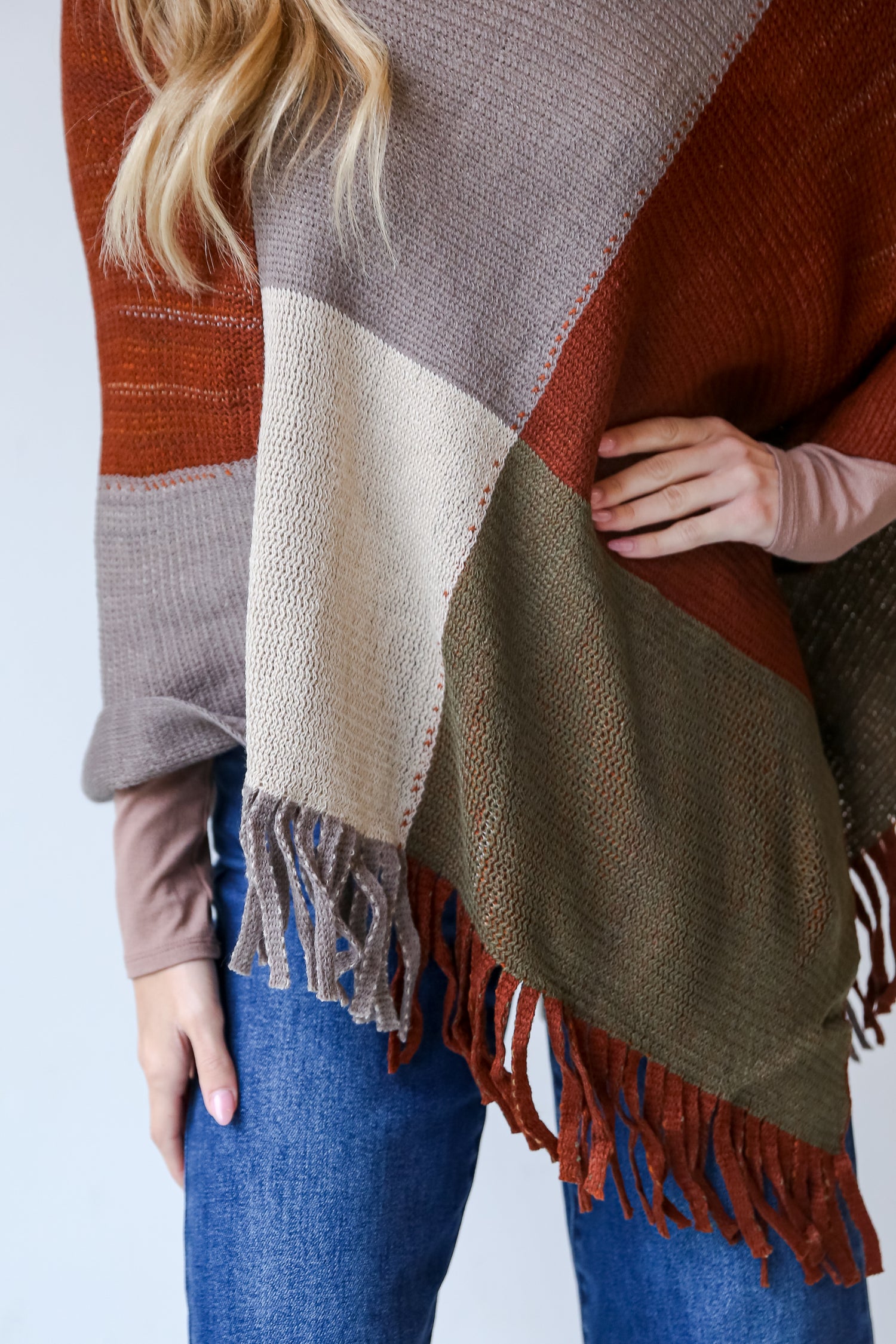 knit color block poncho