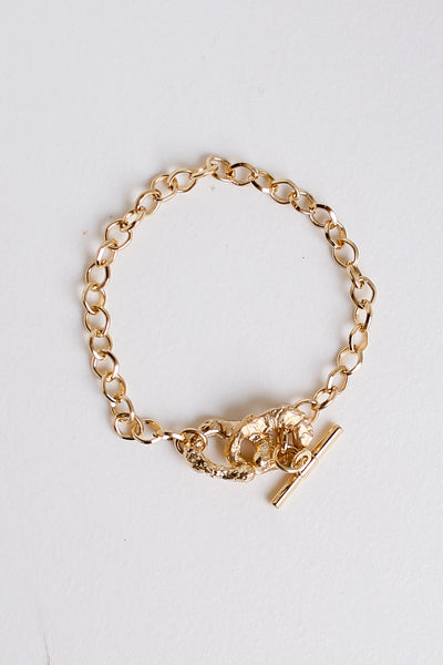 Gold Chainlink Bracelet flat lay