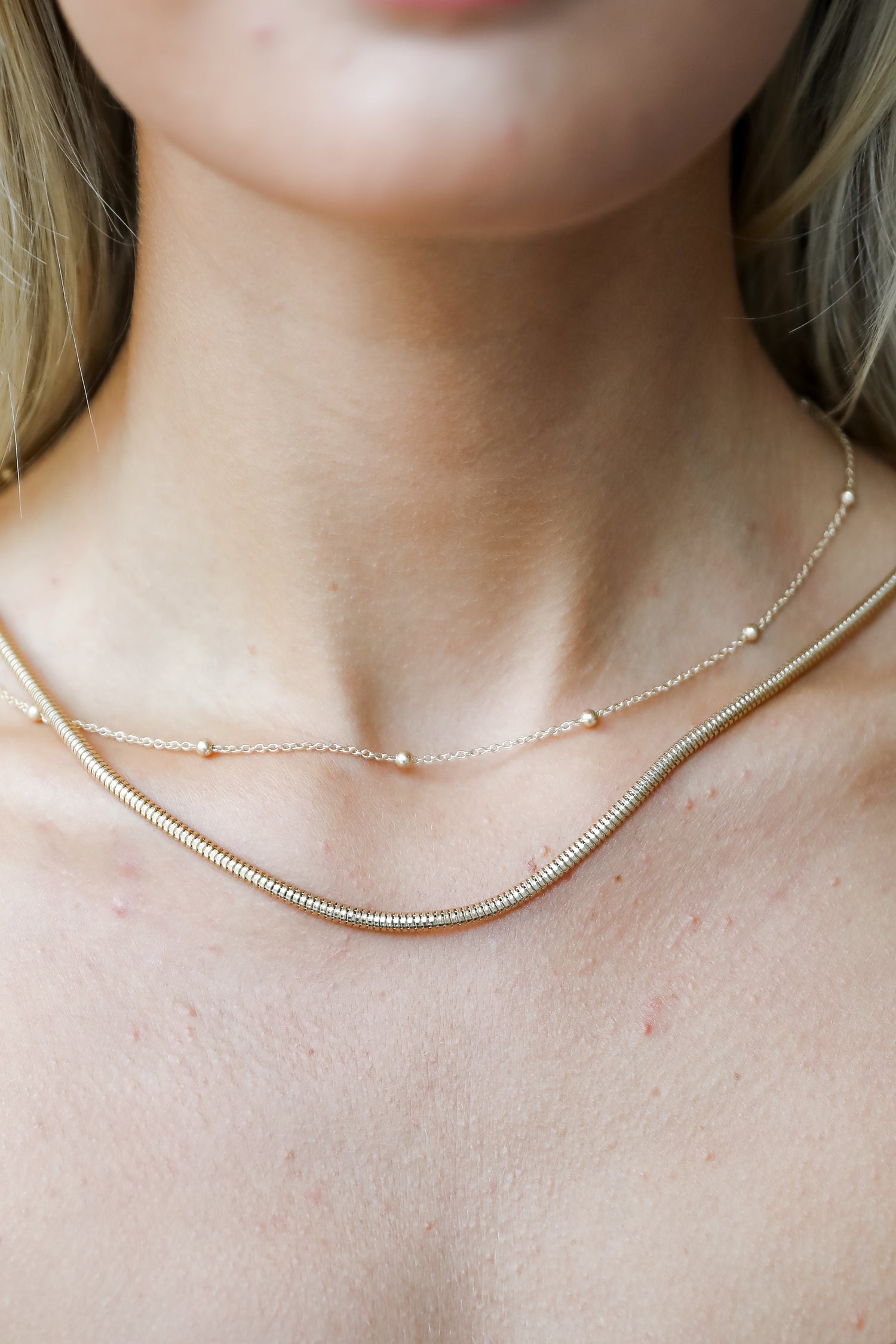 necklace for gold dress Necklace Jewelry For Gold Dress How To Accessorise A Gold Dress