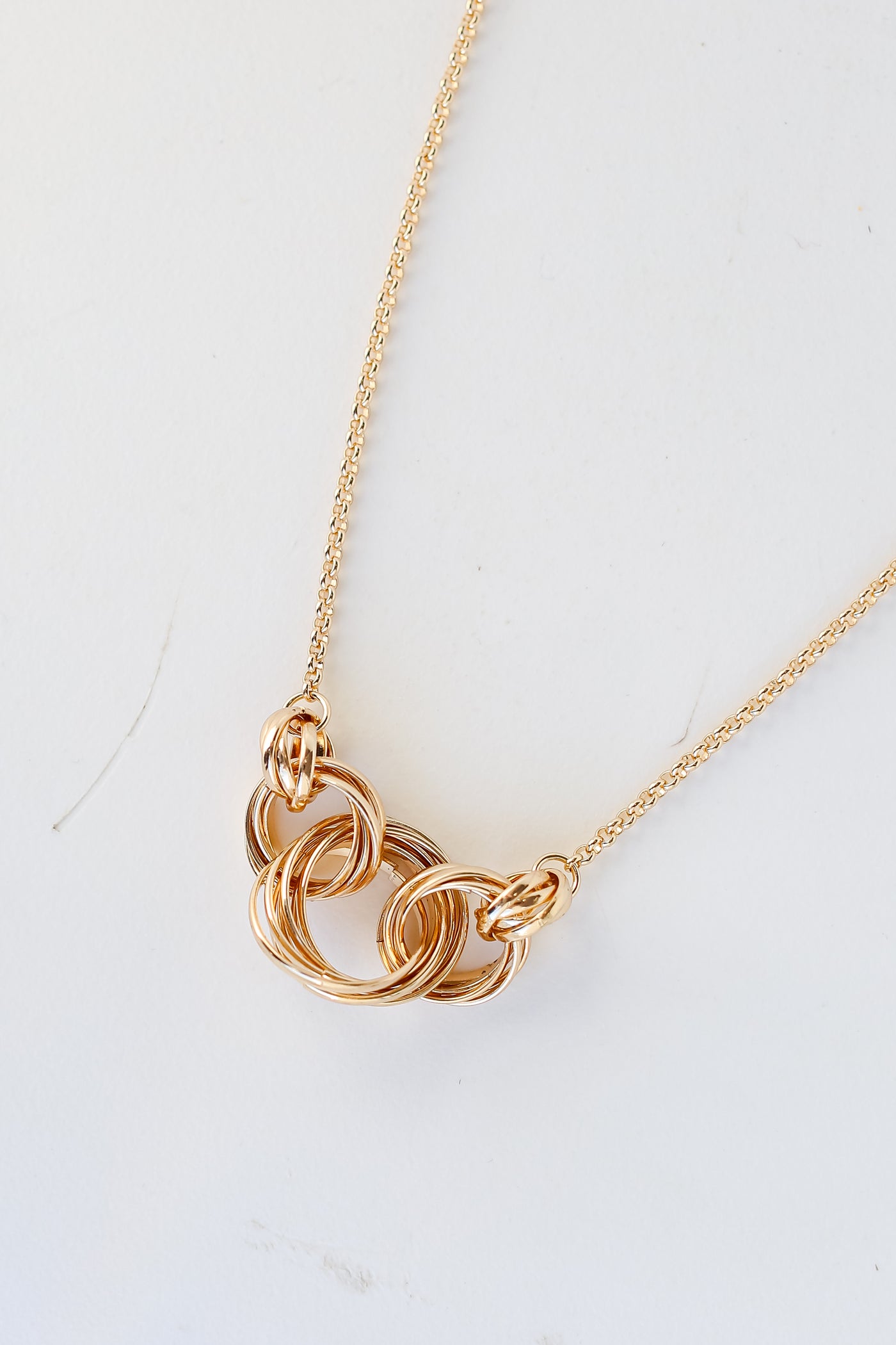Gold Circle Link Necklace