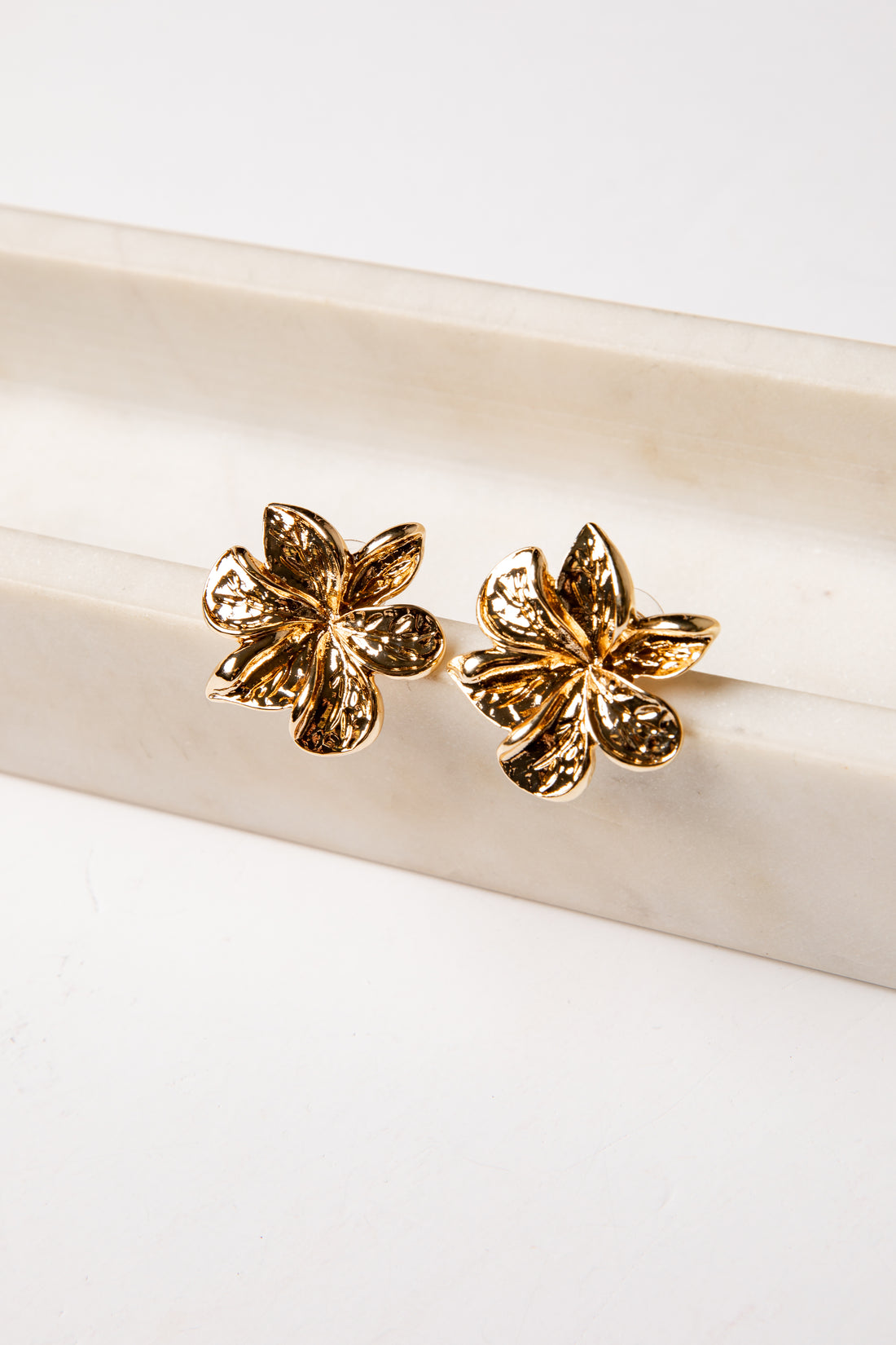 gold stud floral leaf earrings
